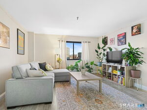 51 Schuyler Avenue, Unit 5C