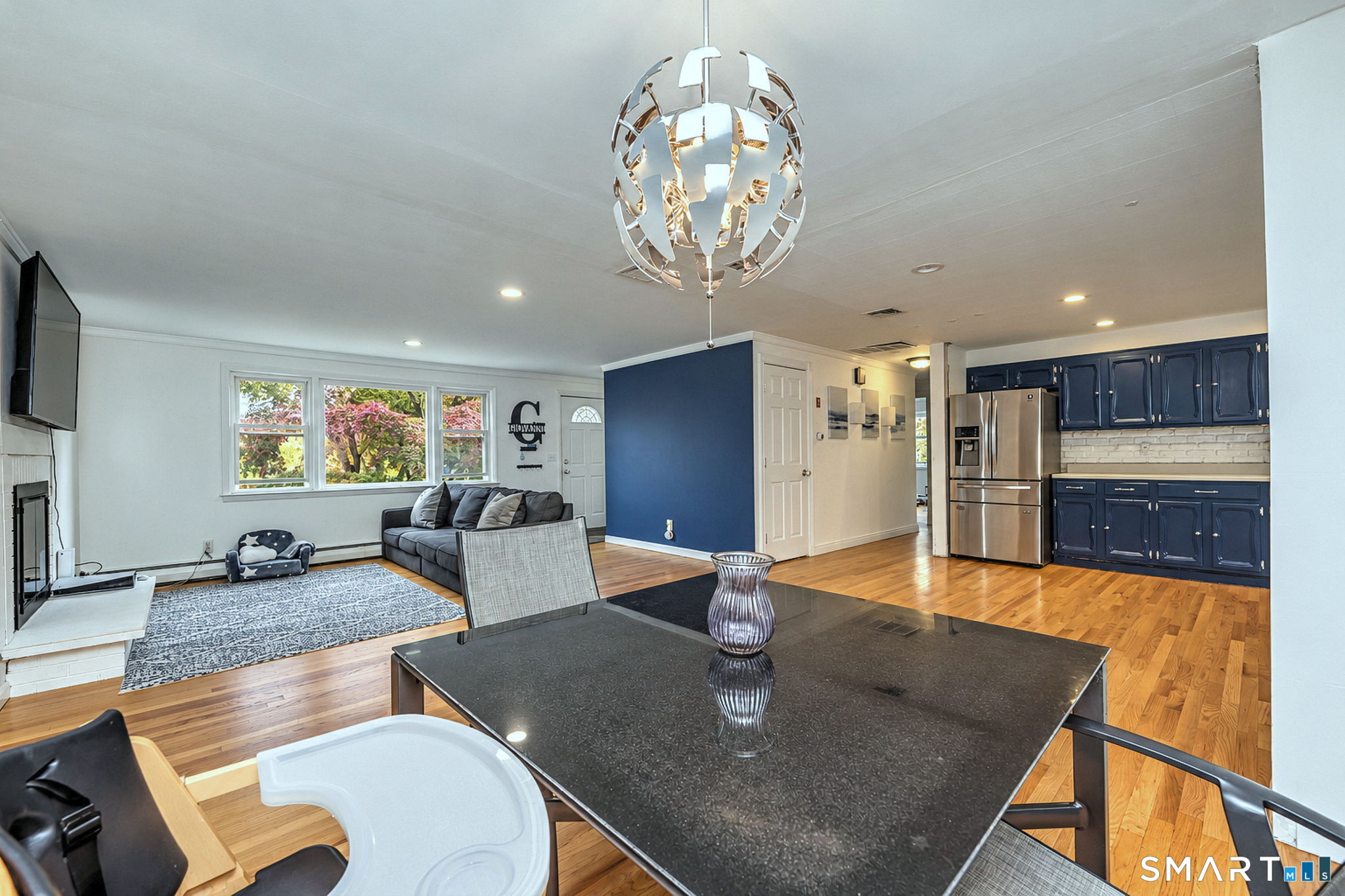 109 Saint Charles Avenue — photo 17