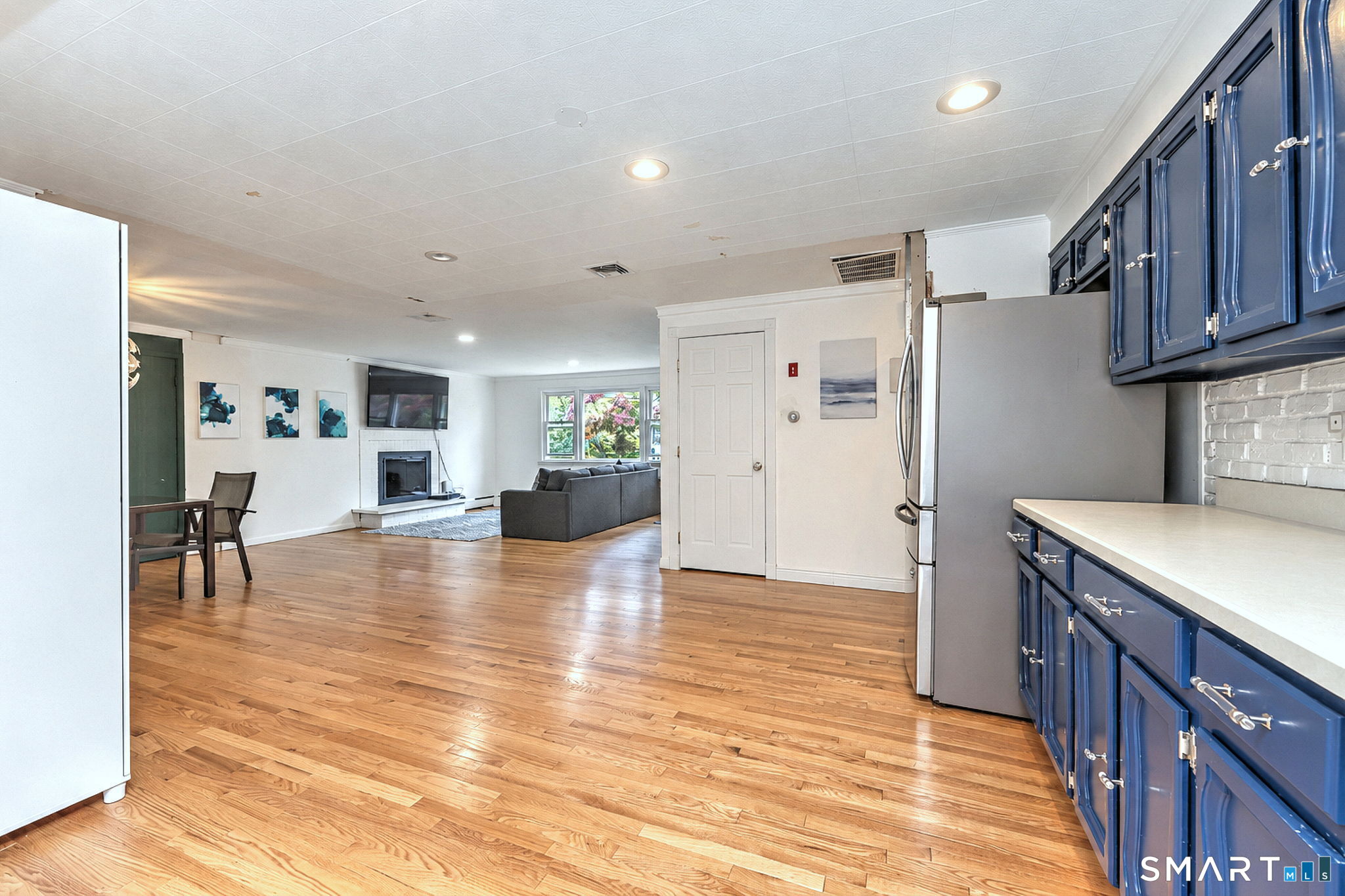 109 Saint Charles Avenue — photo 15