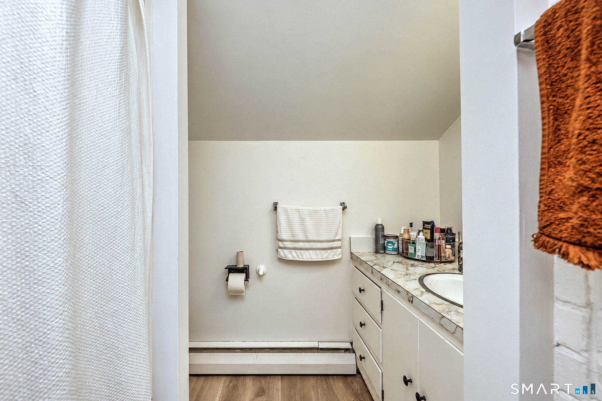 109 Saint Charles Avenue — photo 35
