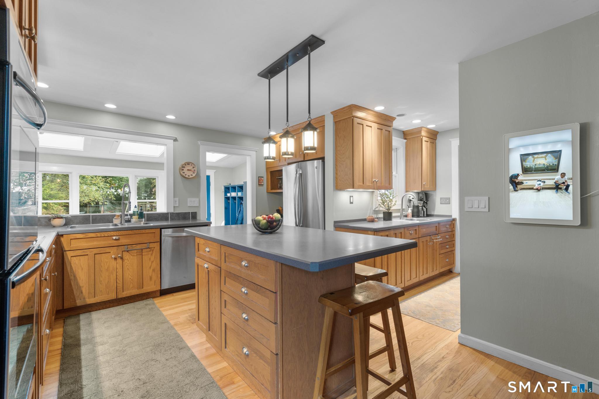 147 Alden Avenue photo 15