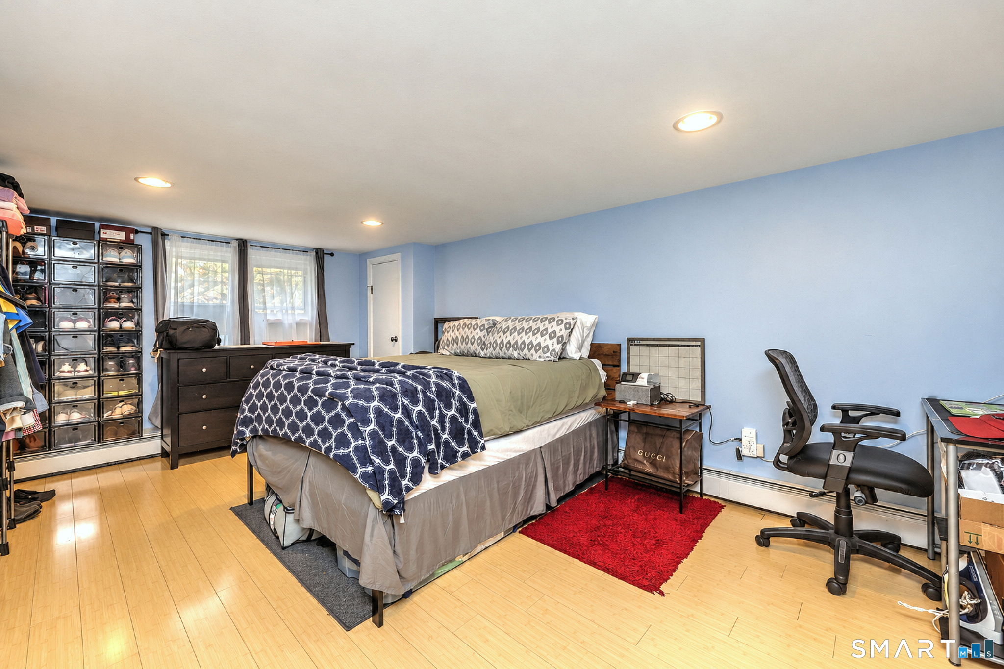 109 Saint Charles Avenue — photo 39
