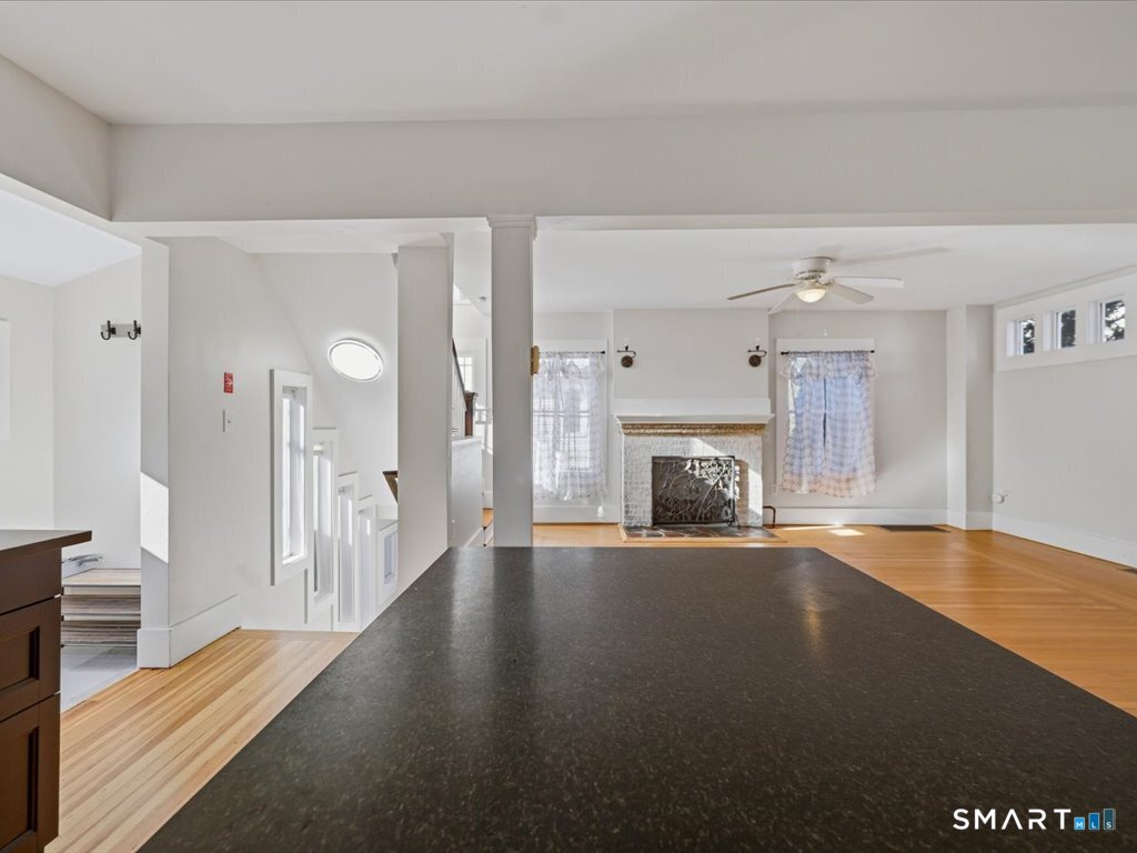 41 Florence Avenue photo 12