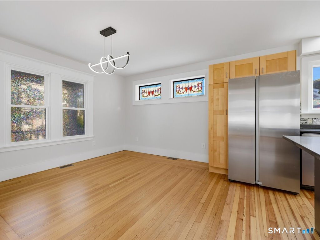 41 Florence Avenue photo 14