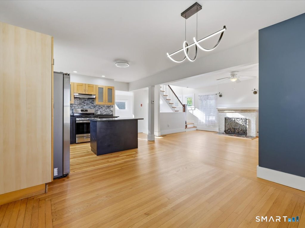 41 Florence Avenue photo 15