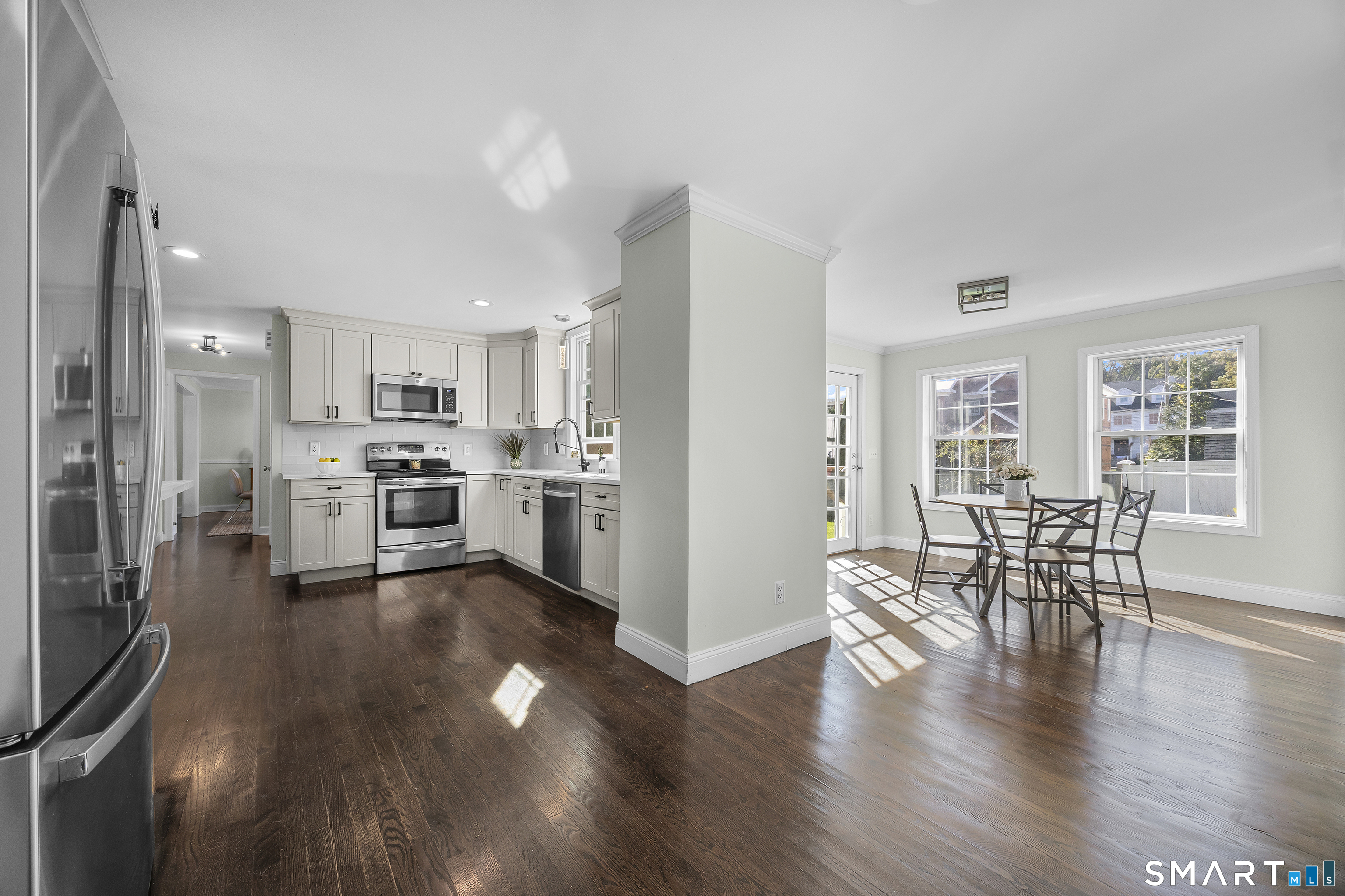 125 University Drive — photo 12
