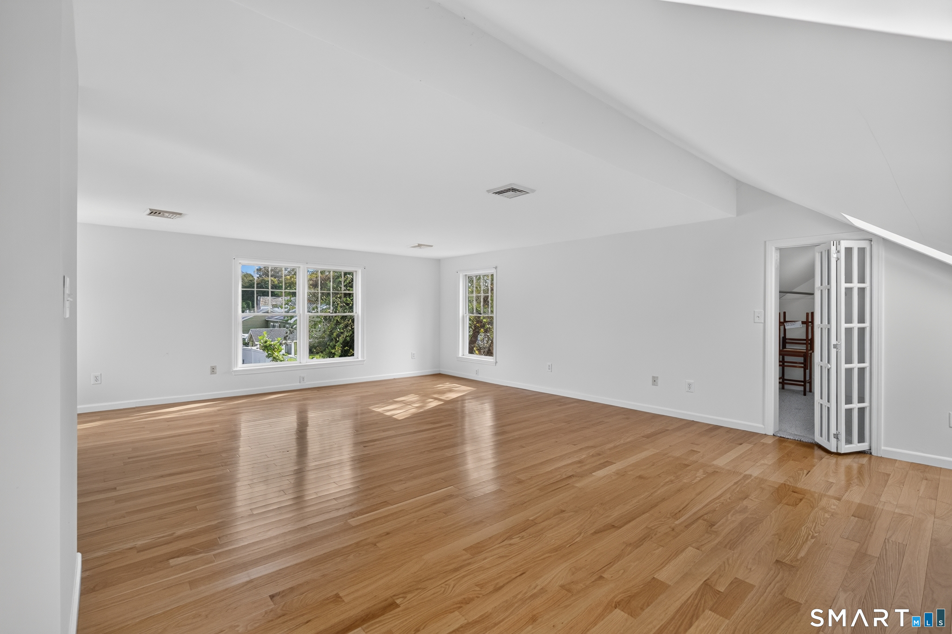 225 North Water Street photo 17