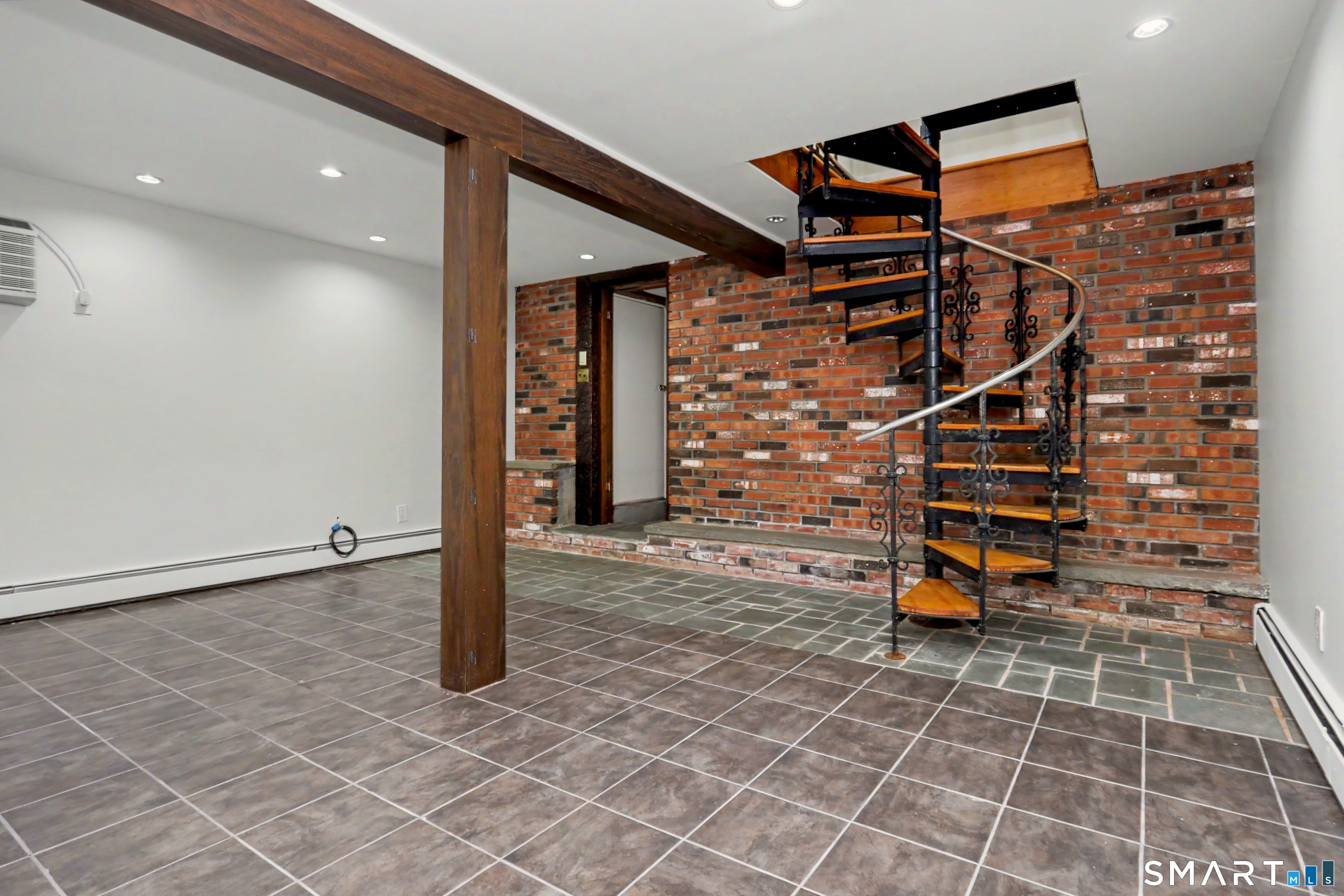 10 Jennifer Road — photo 24