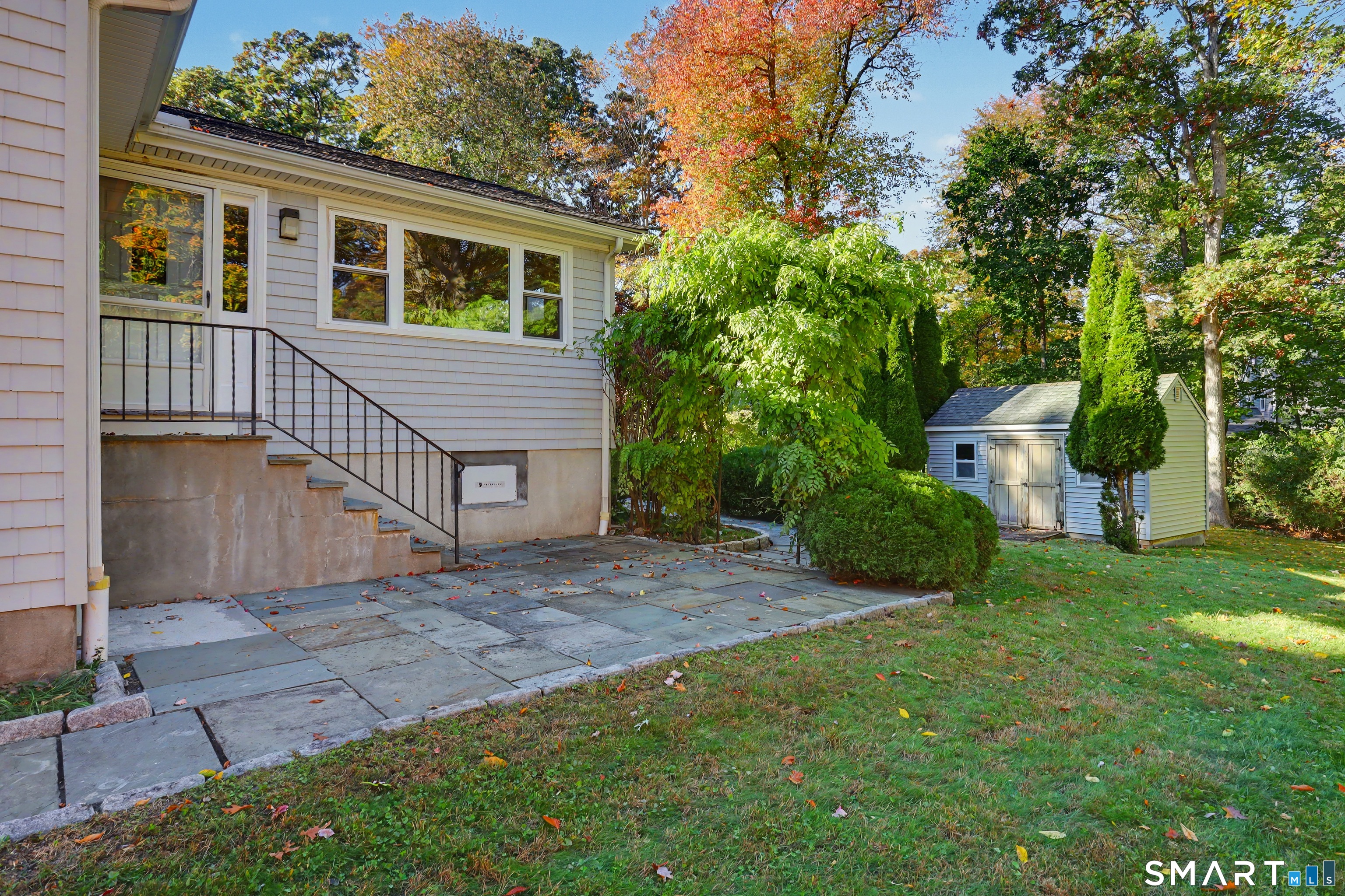 10 Jennifer Road — photo 35