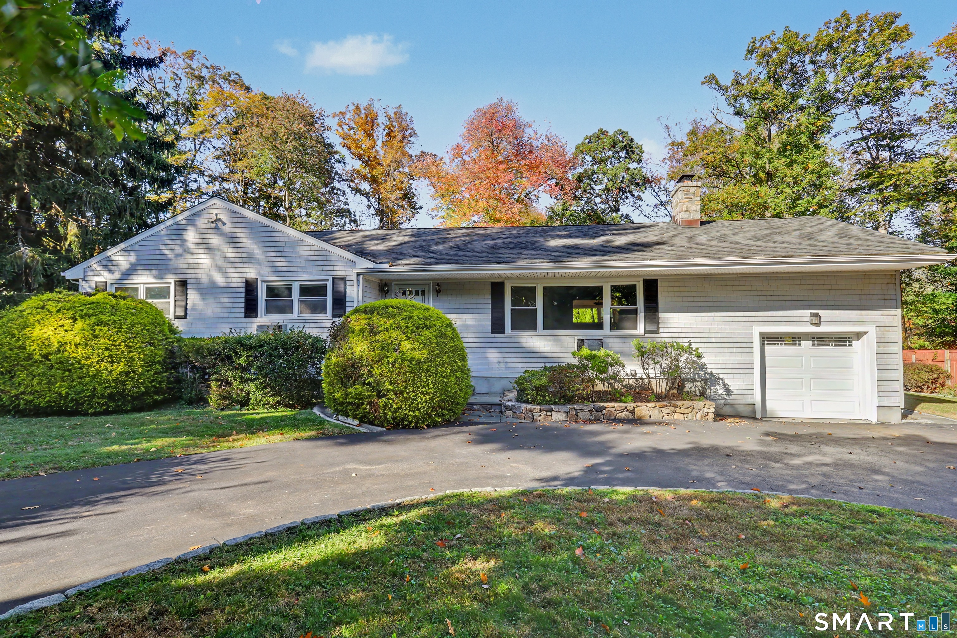 10 Jennifer Road — photo 37