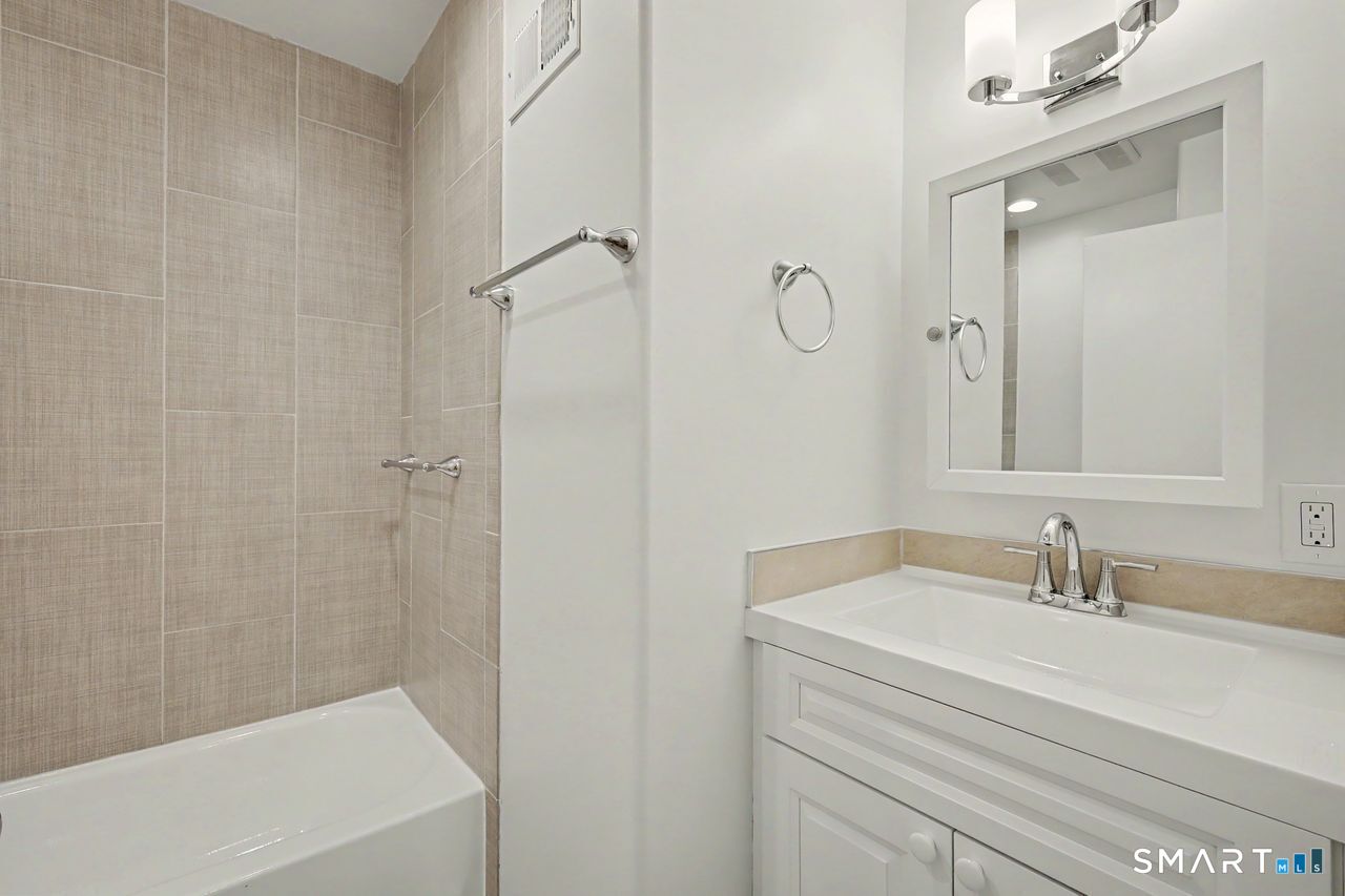 102 Valley Road Unit #20 photo 17
