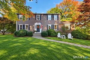 12 Thornwood Place