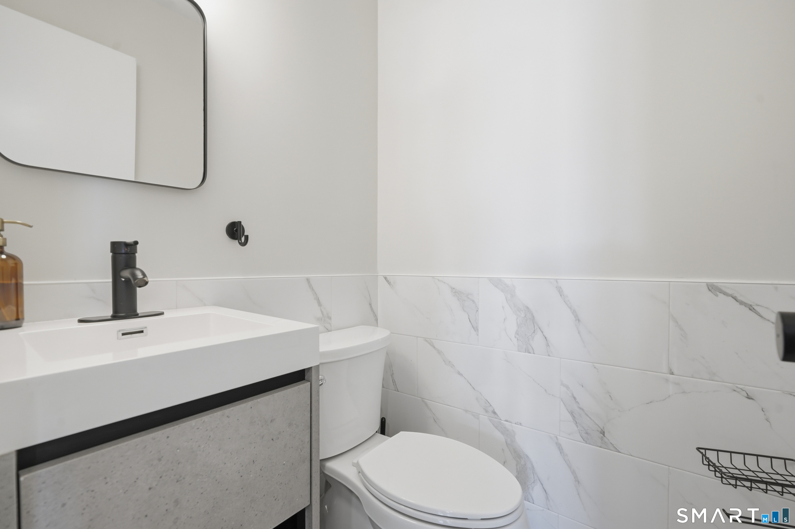 59 Clinton Avenue photo 10