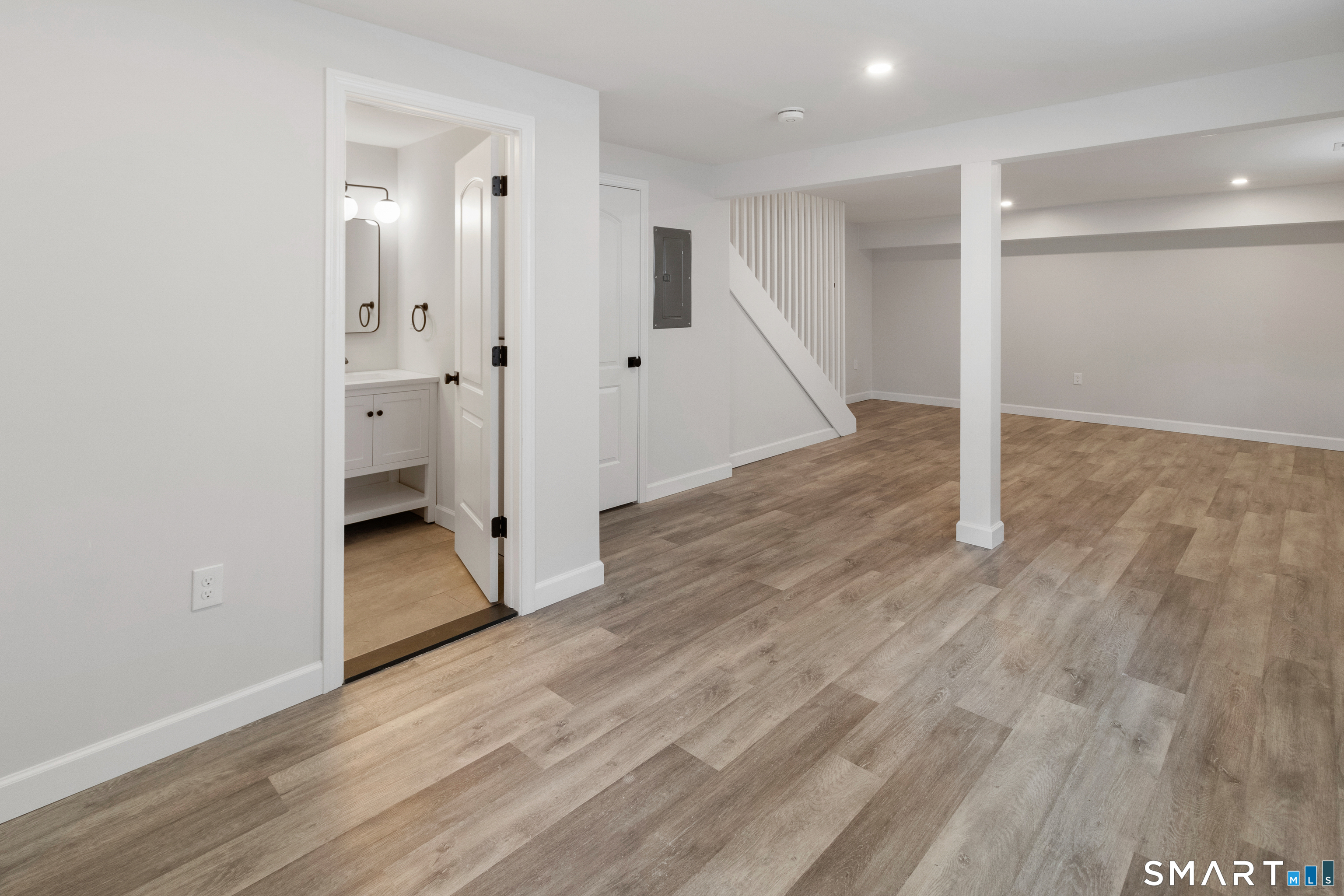 59 Clinton Avenue photo 16