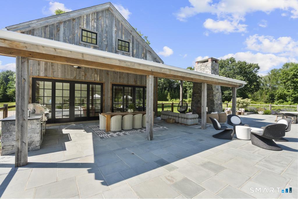 Additional view of 98 Banks Place