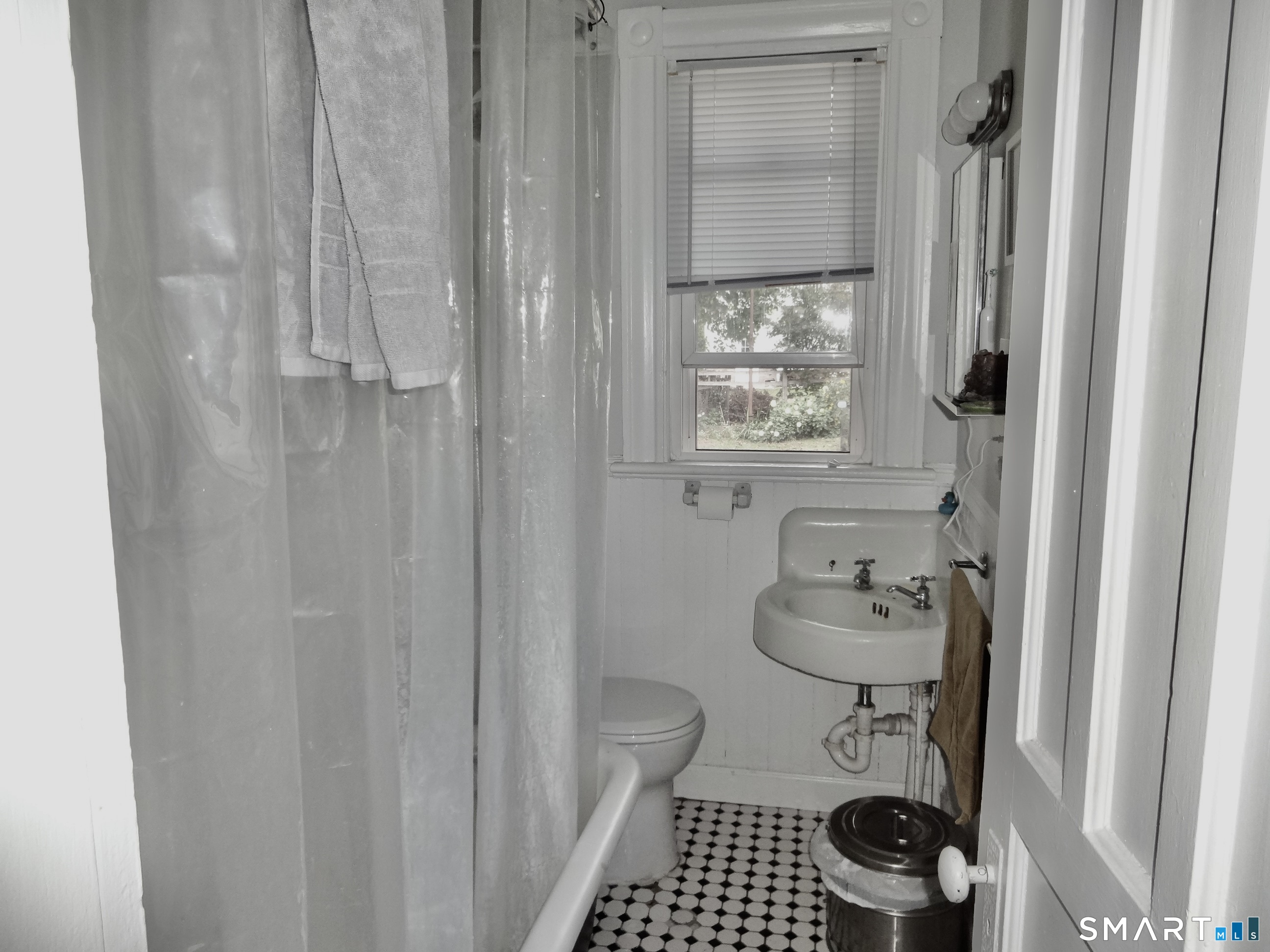 160 Morehouse Street photo 14