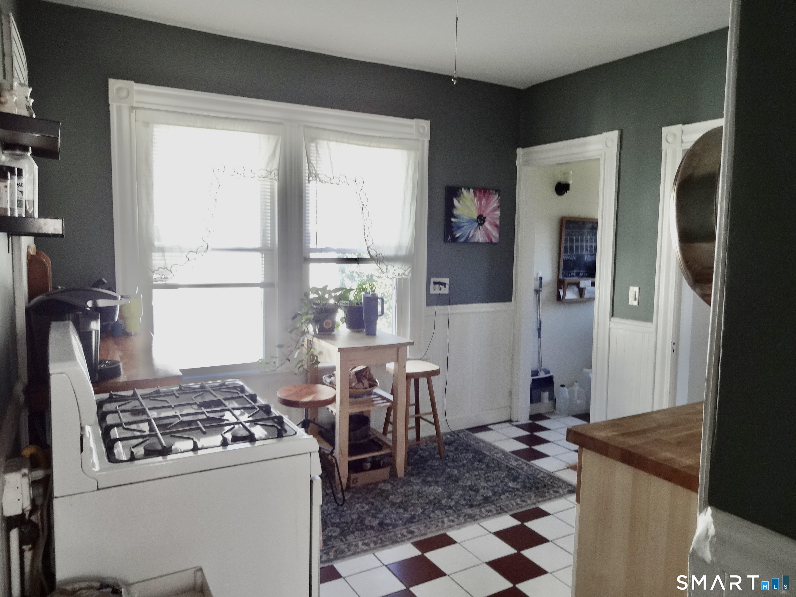 160 Morehouse Street photo 26