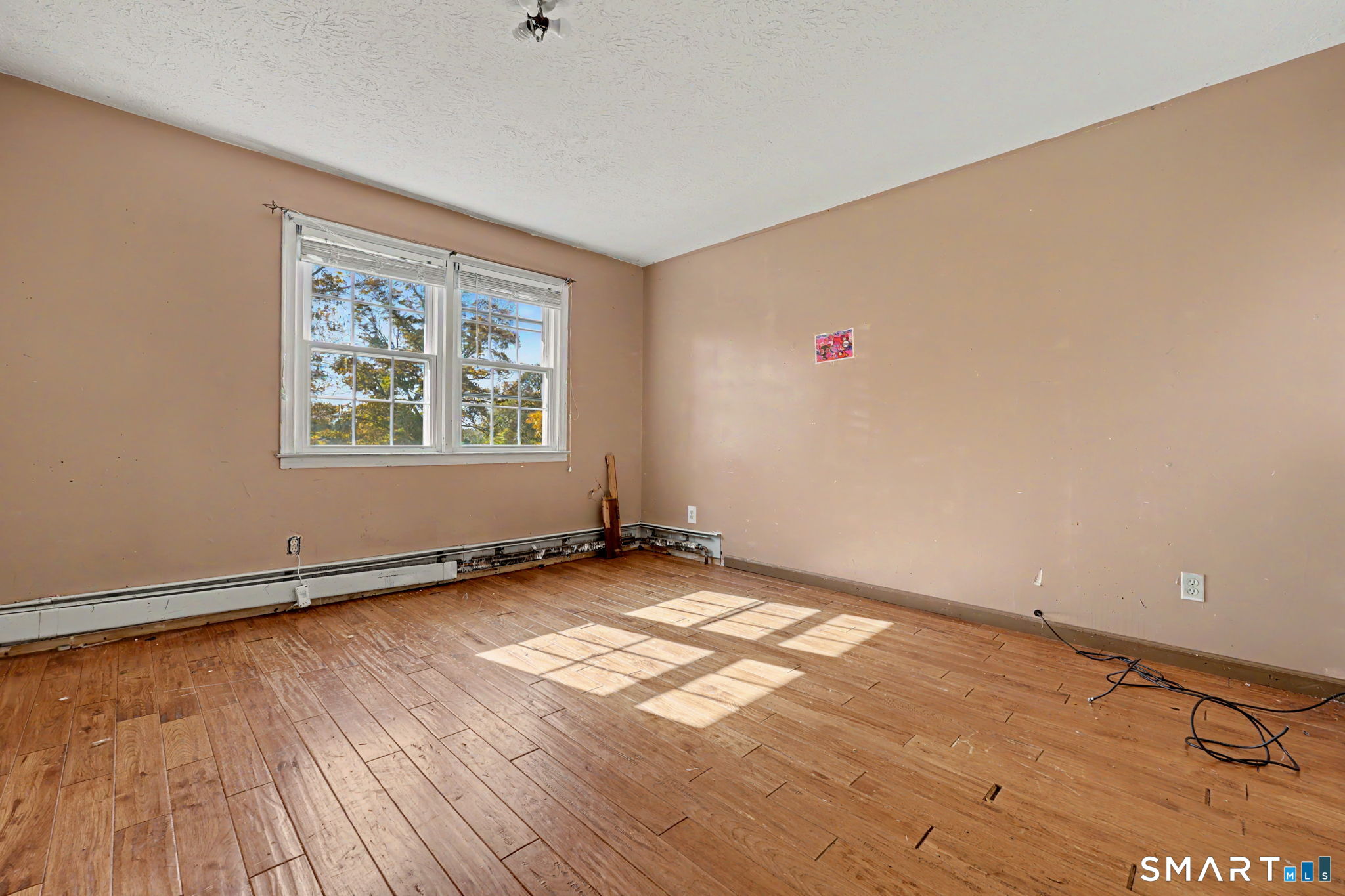 2 Davis Road photo 20