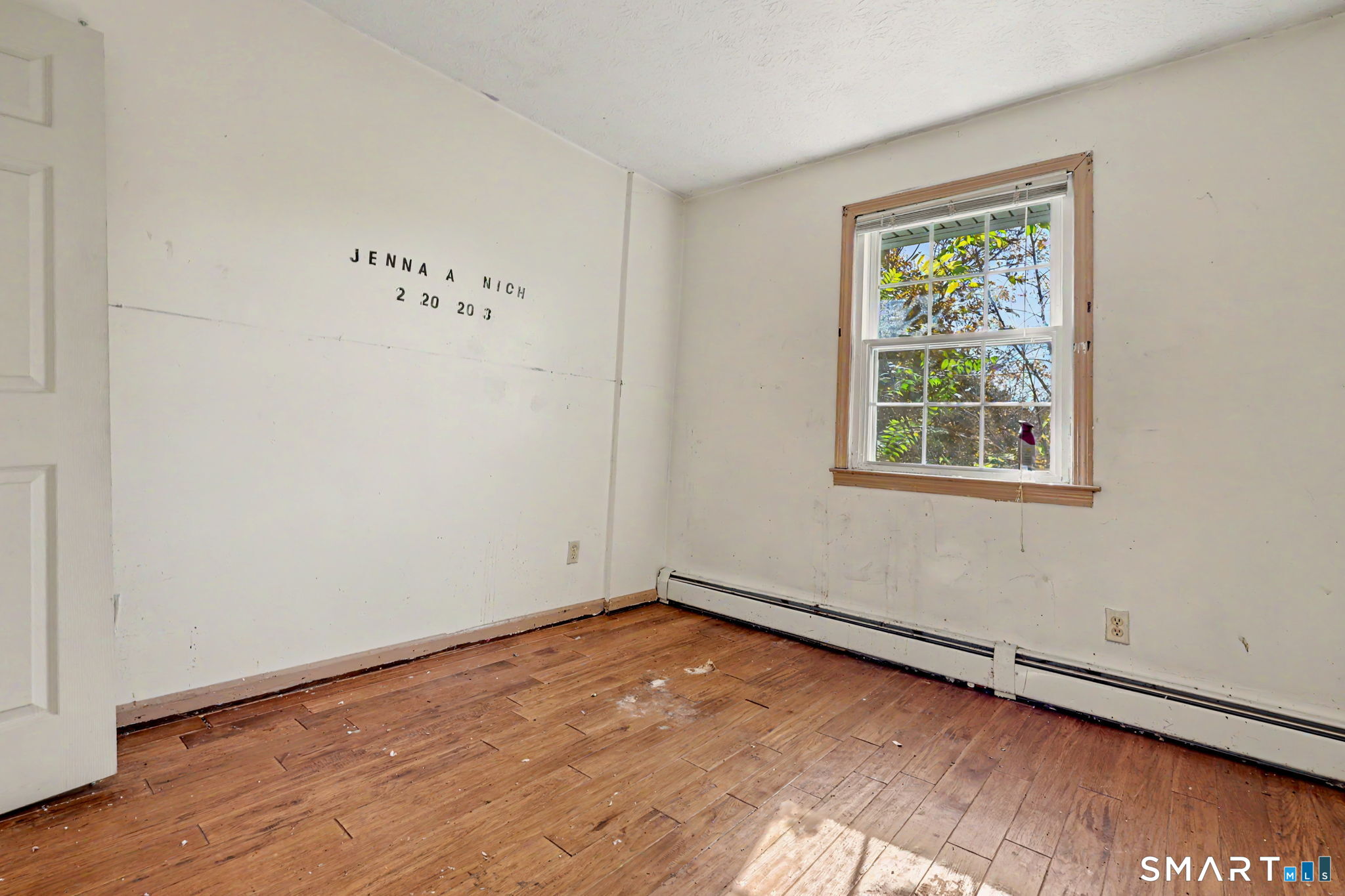 2 Davis Road photo 22