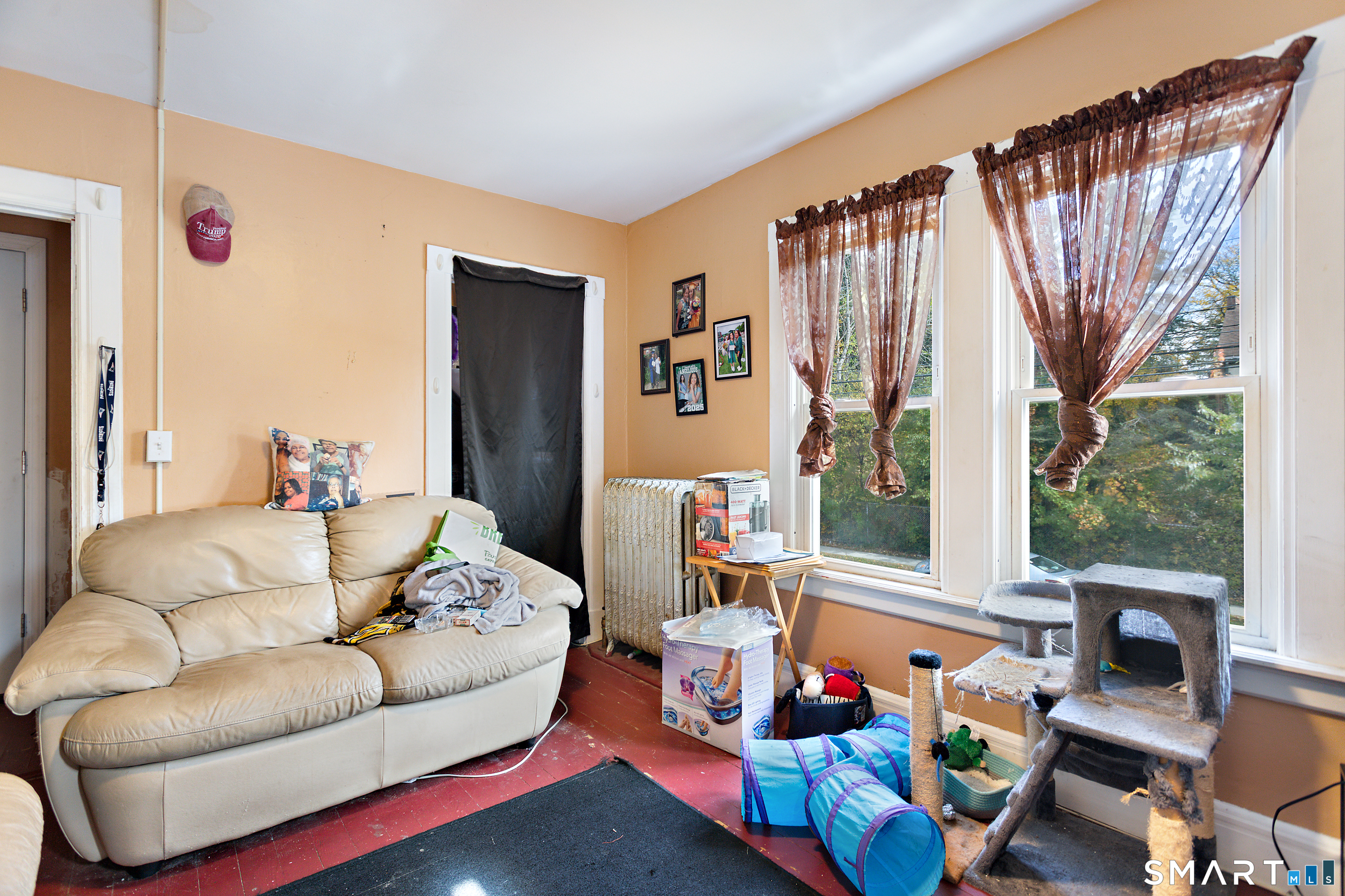 143 Elm Street photo 8