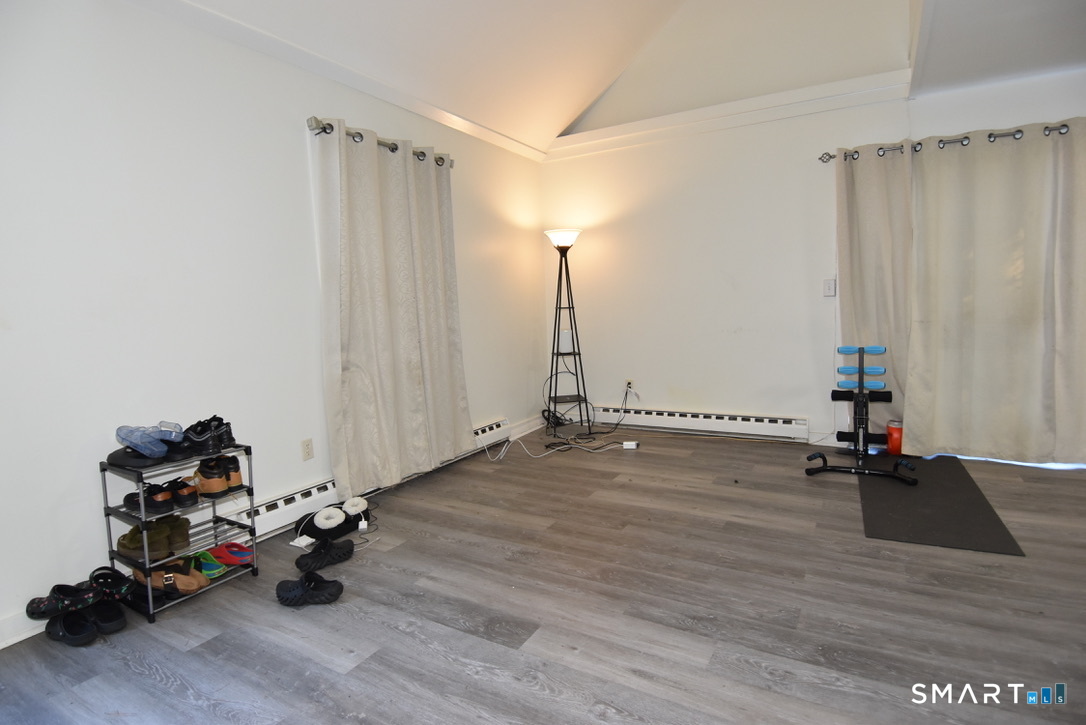 11 Granada Road photo 19