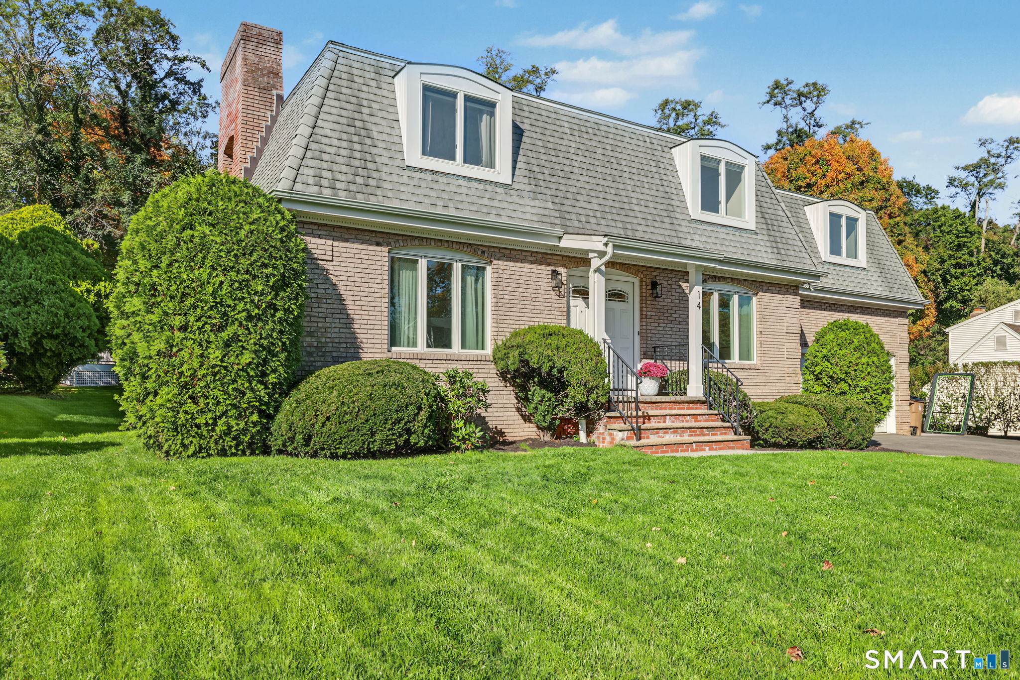 14 Coachlamp Lane