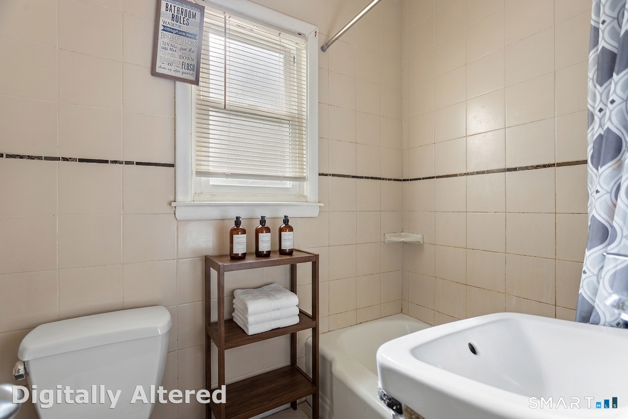 143 Elm Street photo 25