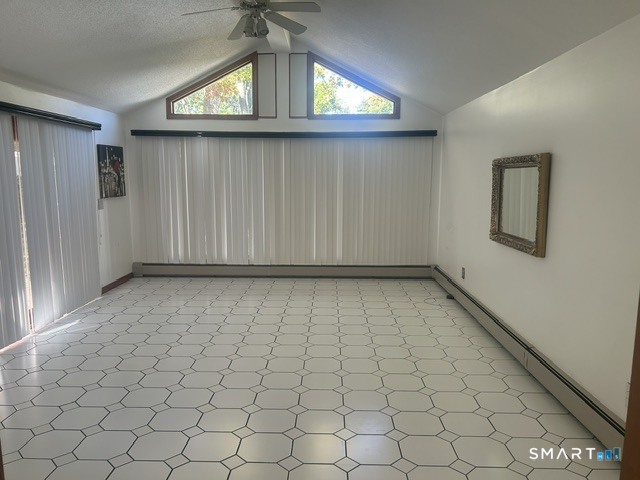 16 Howard Avenue photo 11