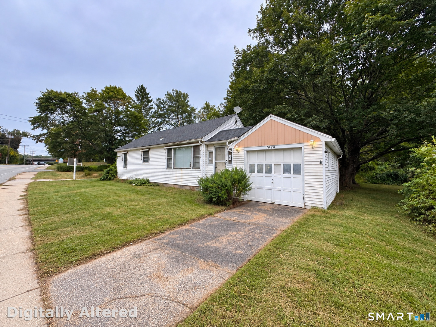 Don't miss out on the opportunity to own this ranch style house sitting on .4 acres. Conveniently located walking distance from Dayville center with plenty of shopping, restaurants and easy access to Rt. 395. Bonus room adjacent to one-car garage.