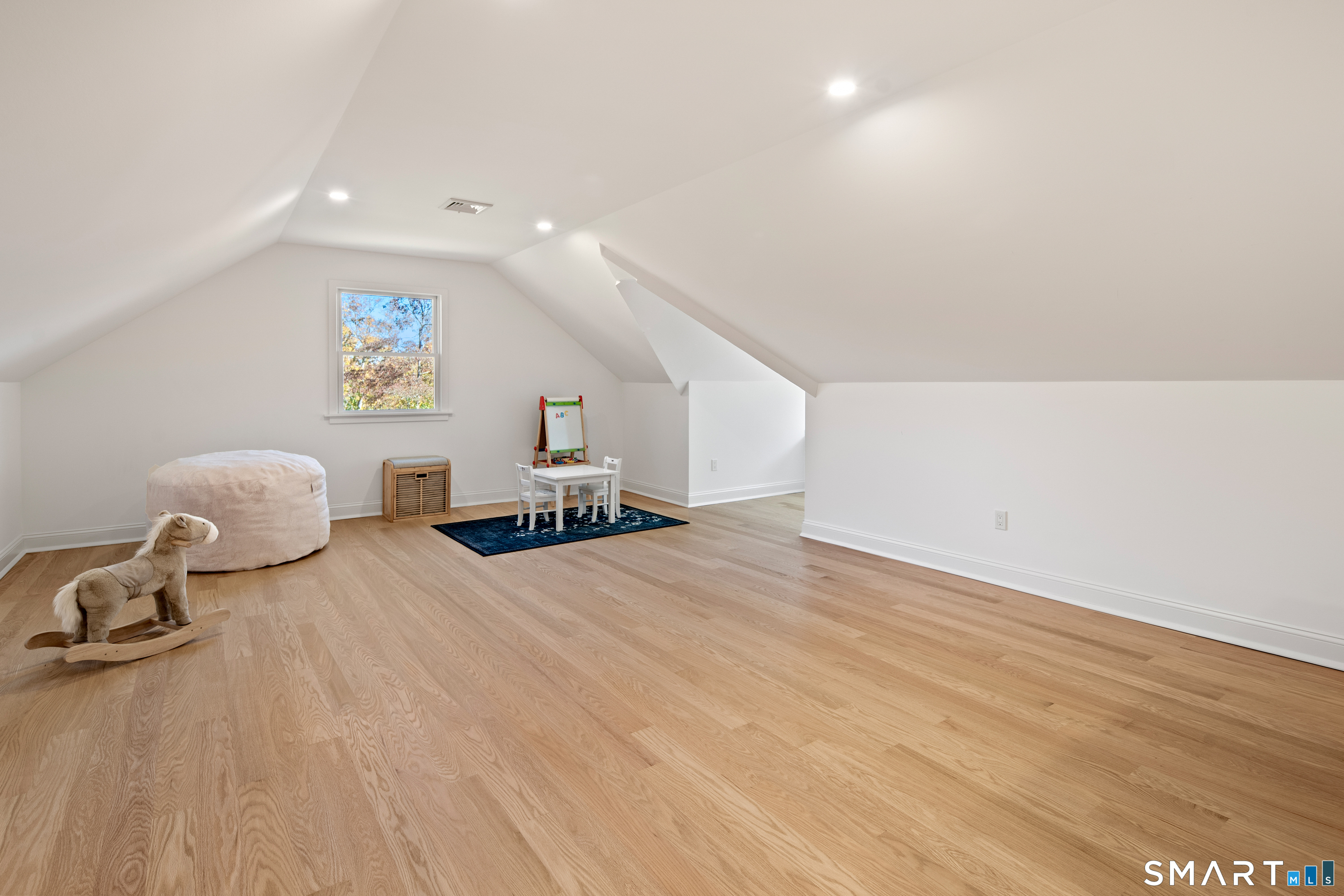42 Woodbine Road — photo 28