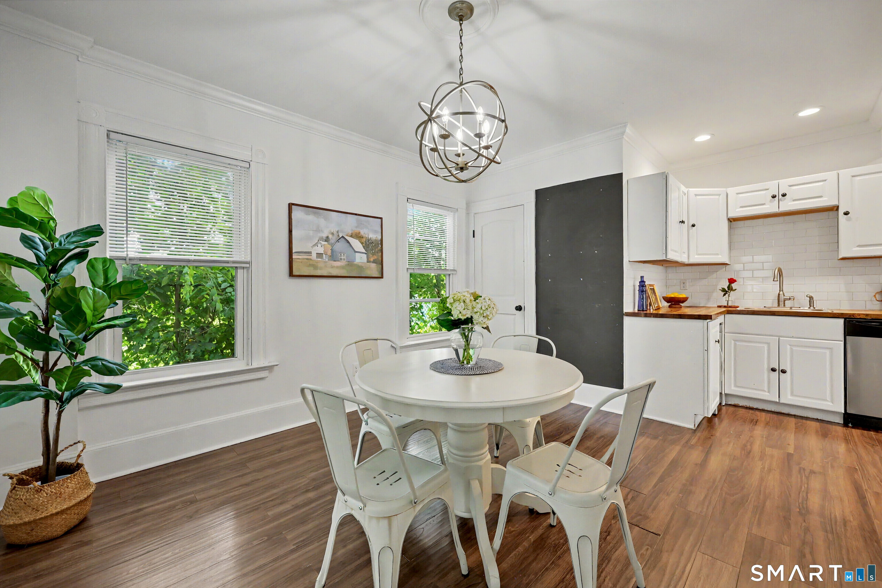 24 Beacon Street photo 6