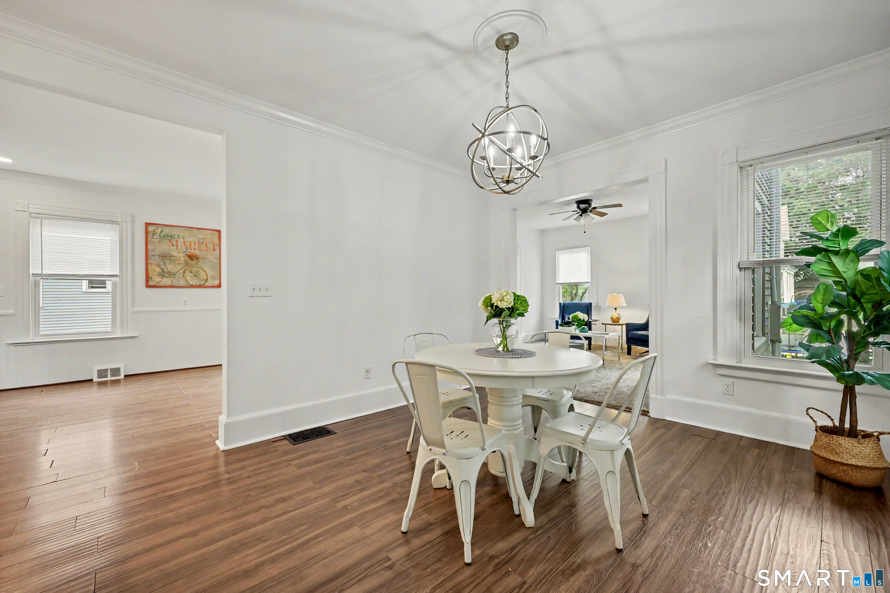 24 Beacon Street photo 8