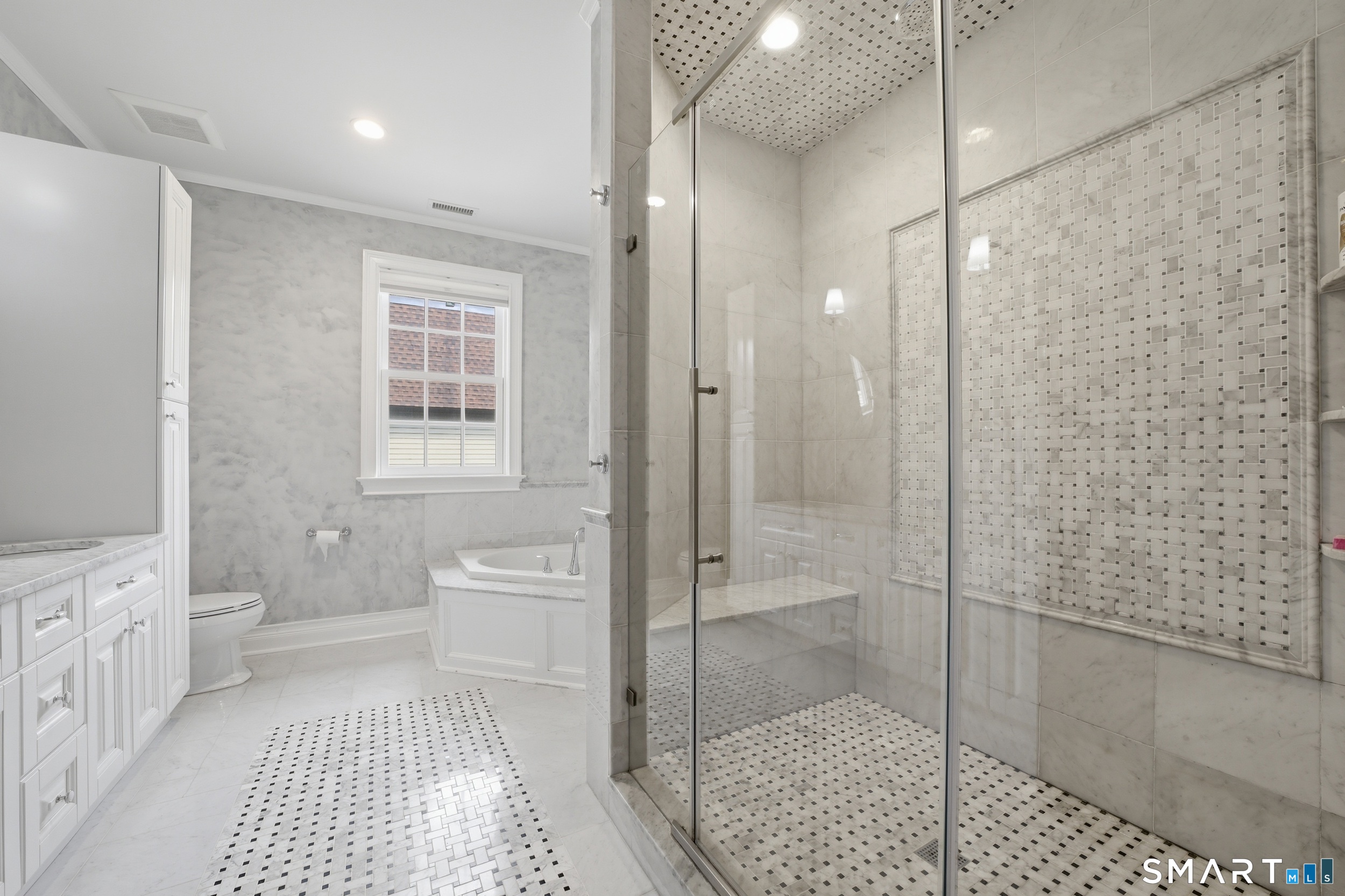 128 Van Buskirk Avenue — photo 12