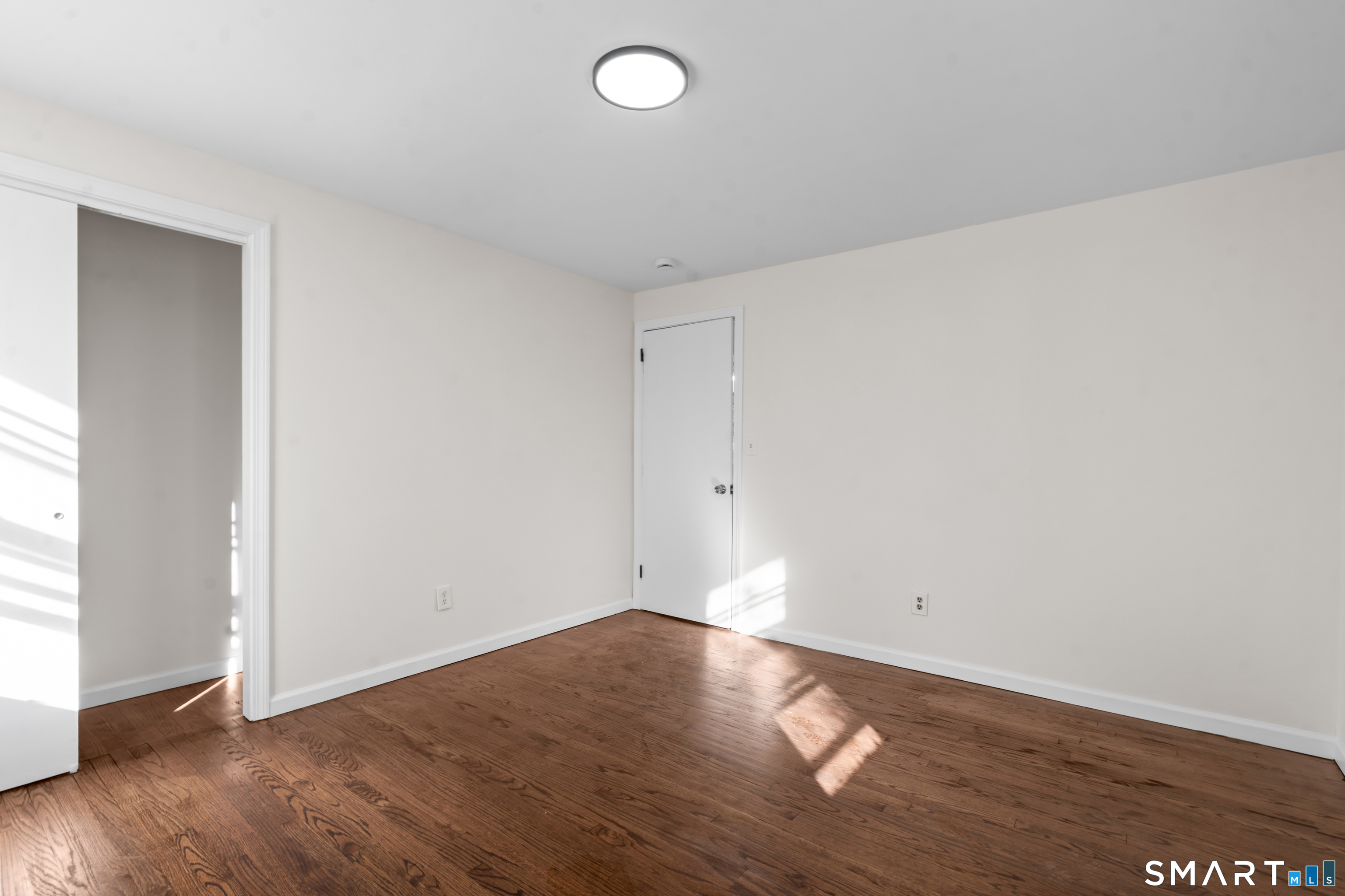 147 Trumbull Avenue photo 10