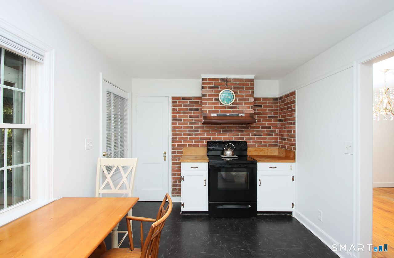 55 Patten Road photo 10