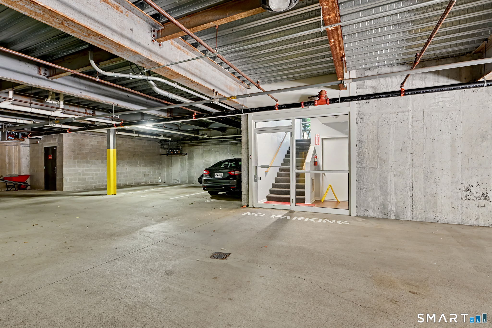 4 Lowe Street, Unit 203 — photo 32
