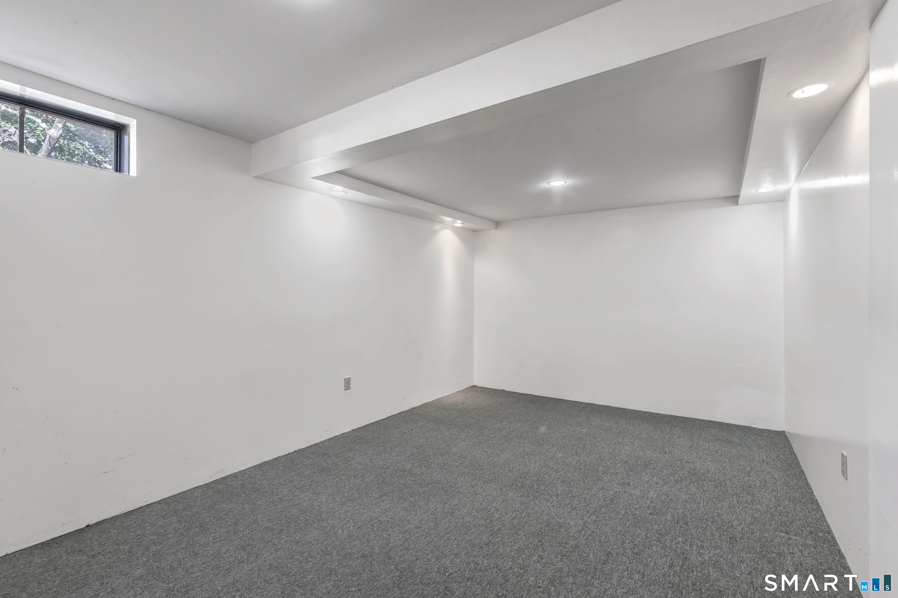 26 Dana Avenue photo 30
