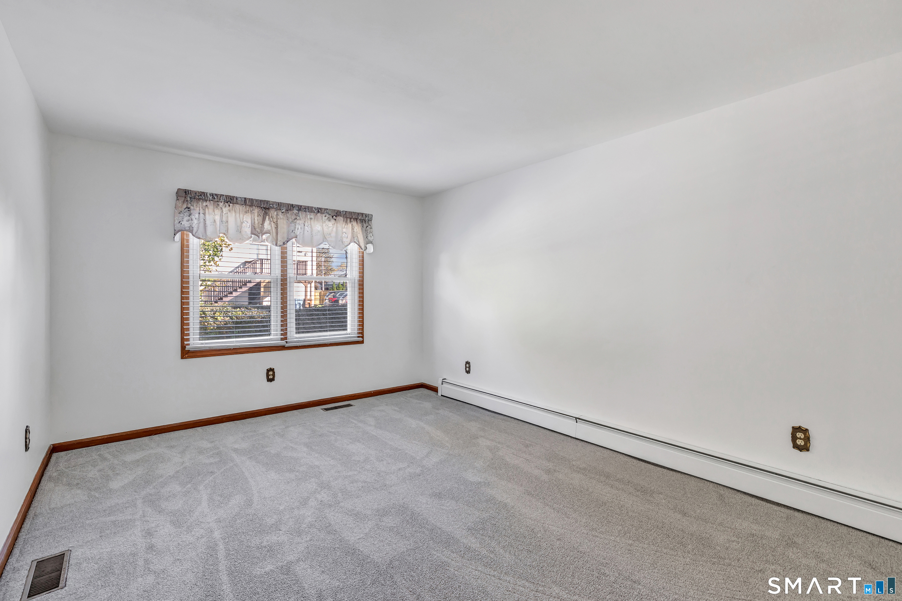 26 Dana Avenue photo 15