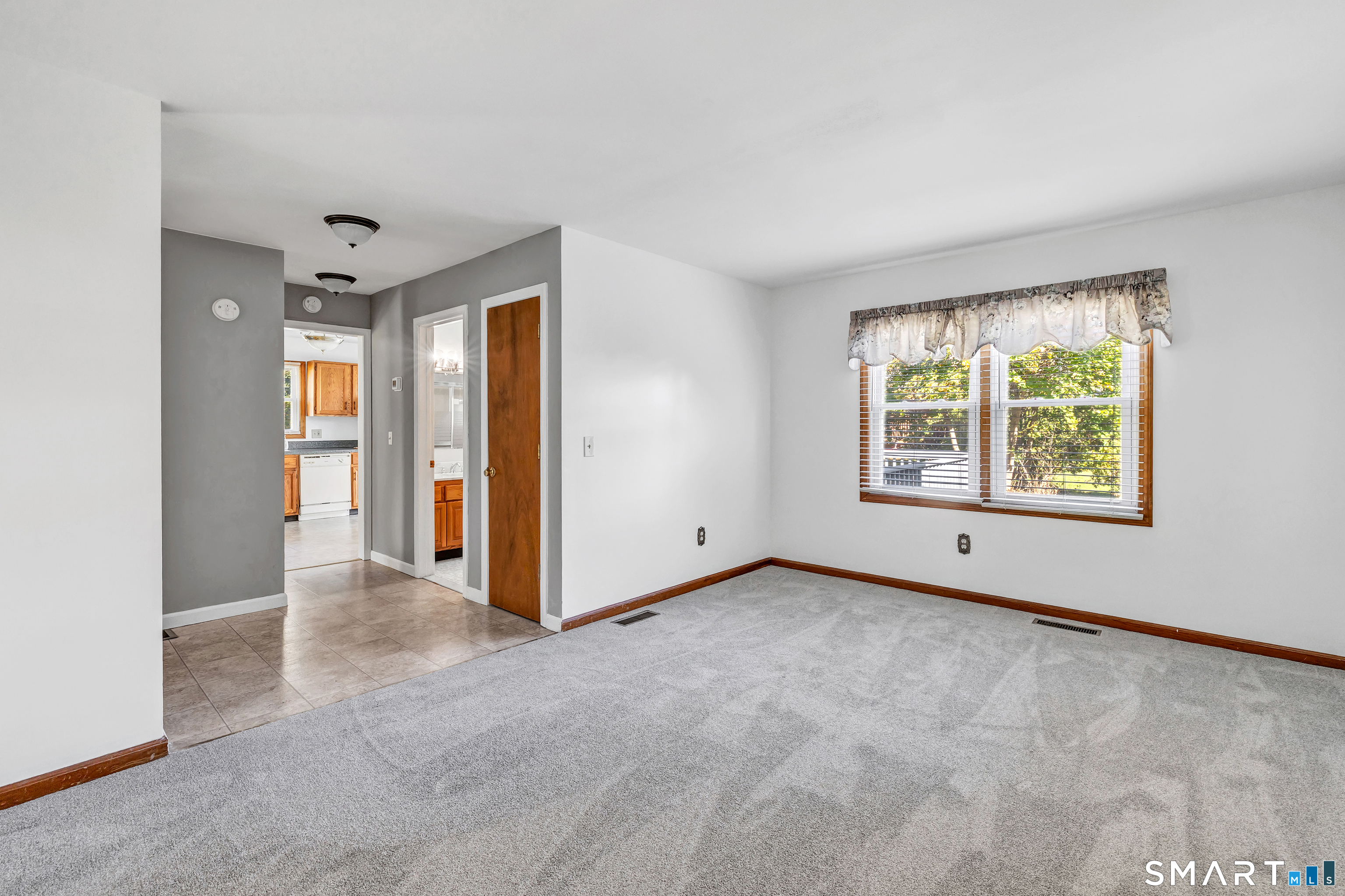 26 Dana Avenue photo 16