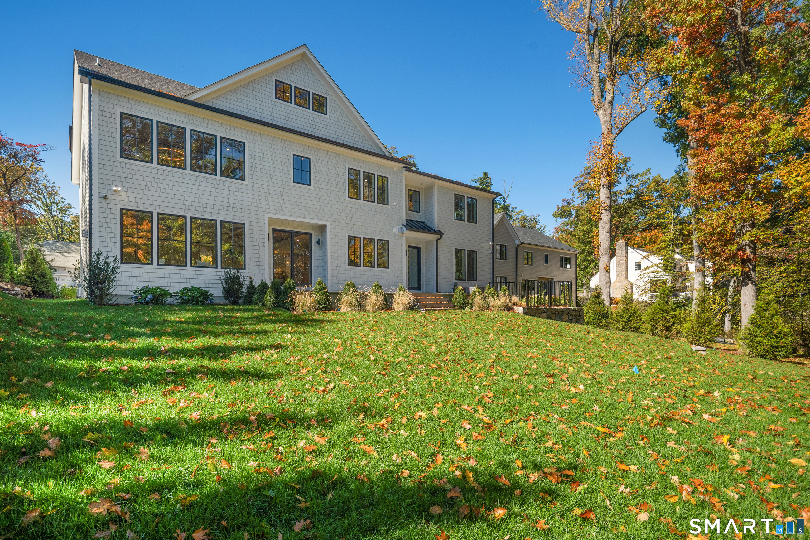 8 Hickory Drive photo 36