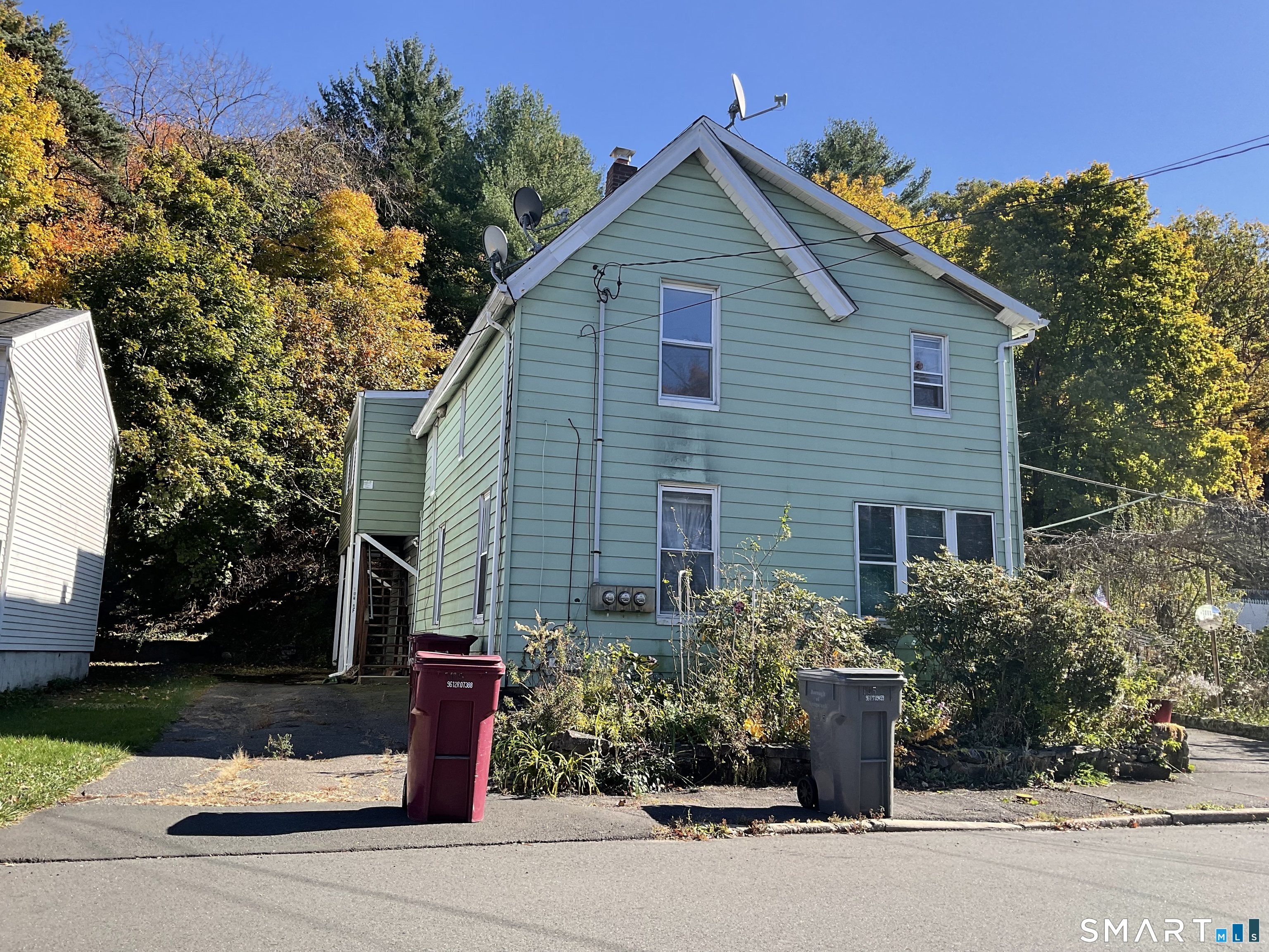 105 Coen Street