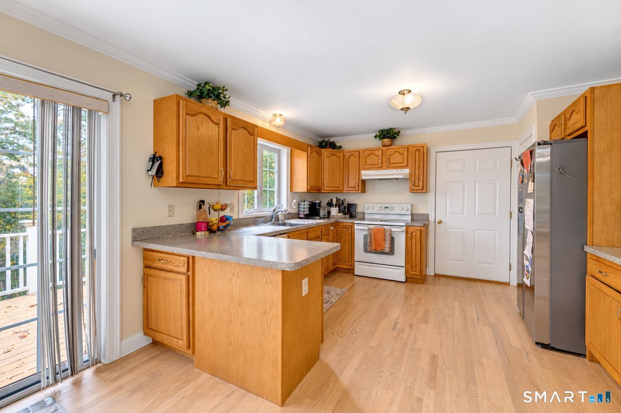 70 Cedar Lane photo 12