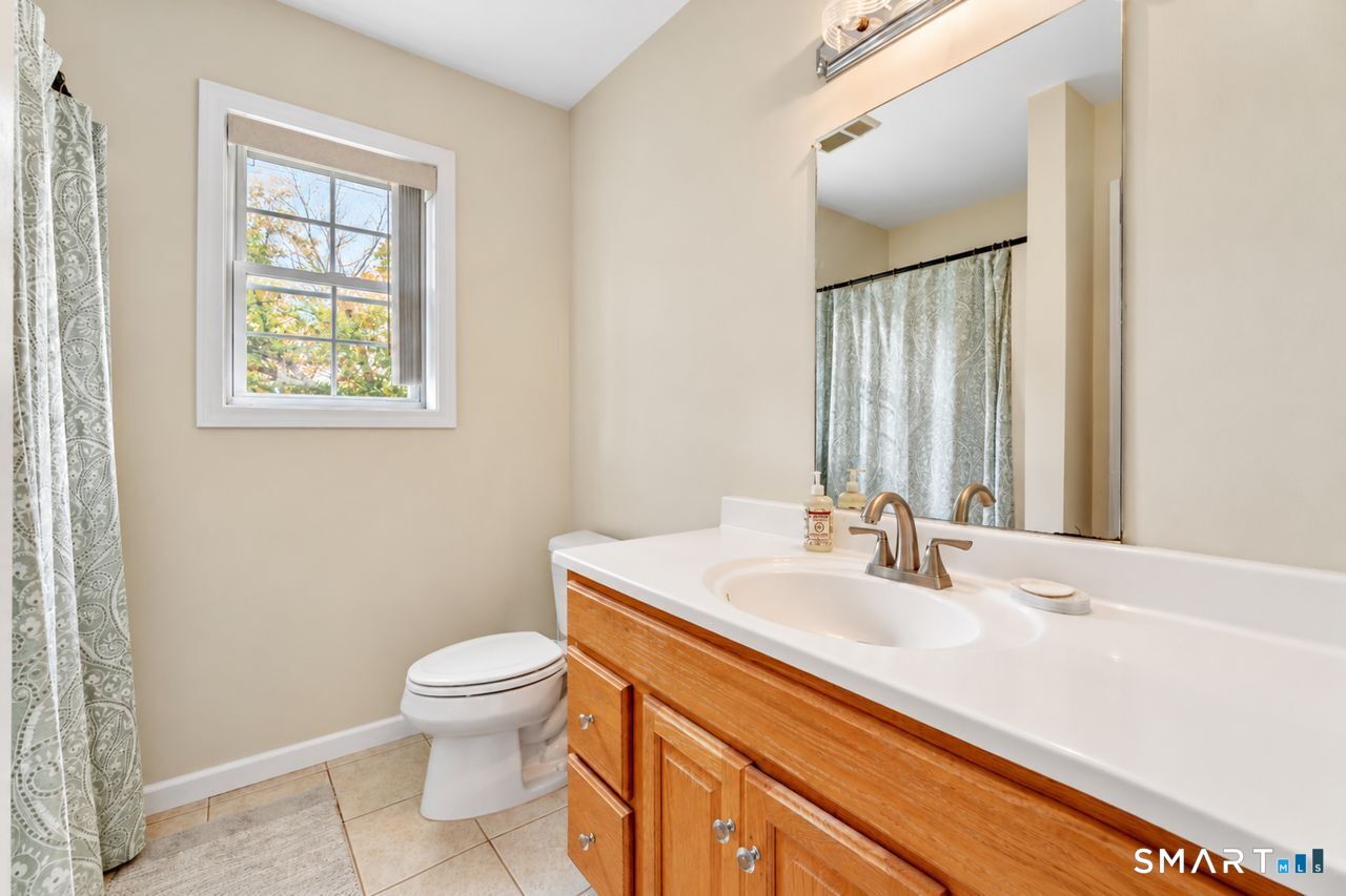 70 Cedar Lane photo 21