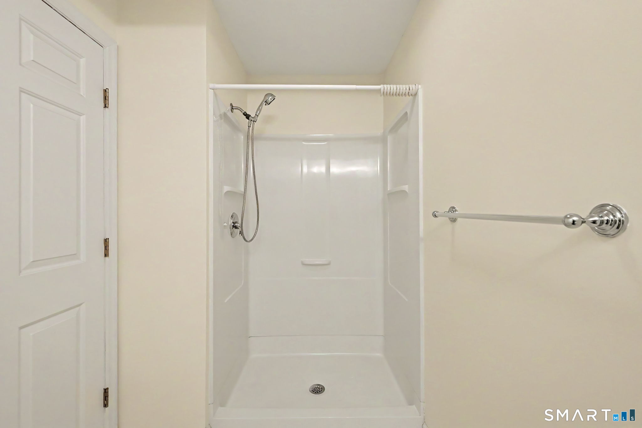 4 Lowe Street, Unit 203 — photo 19