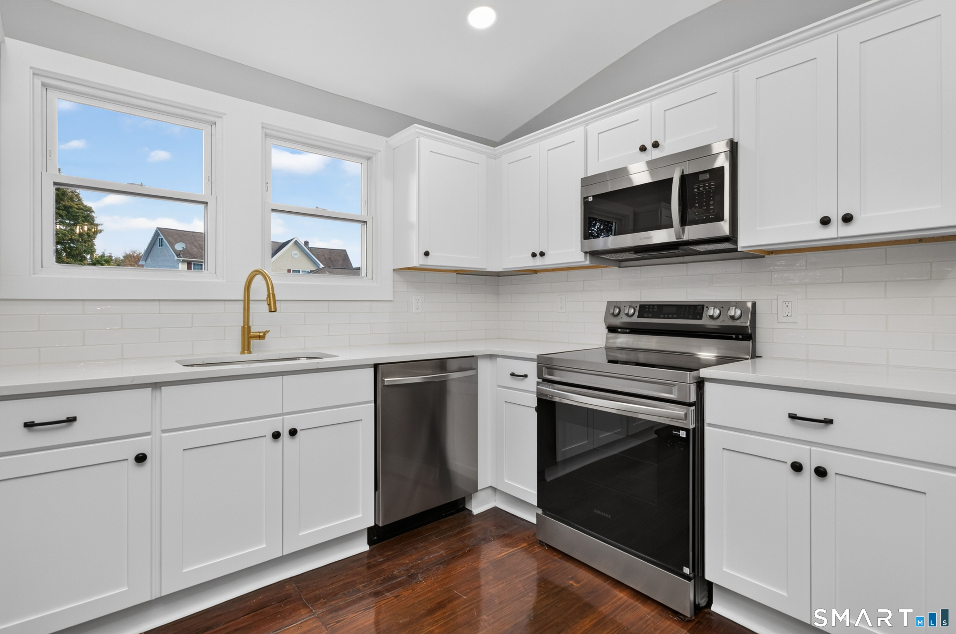 696 High Street photo 10
