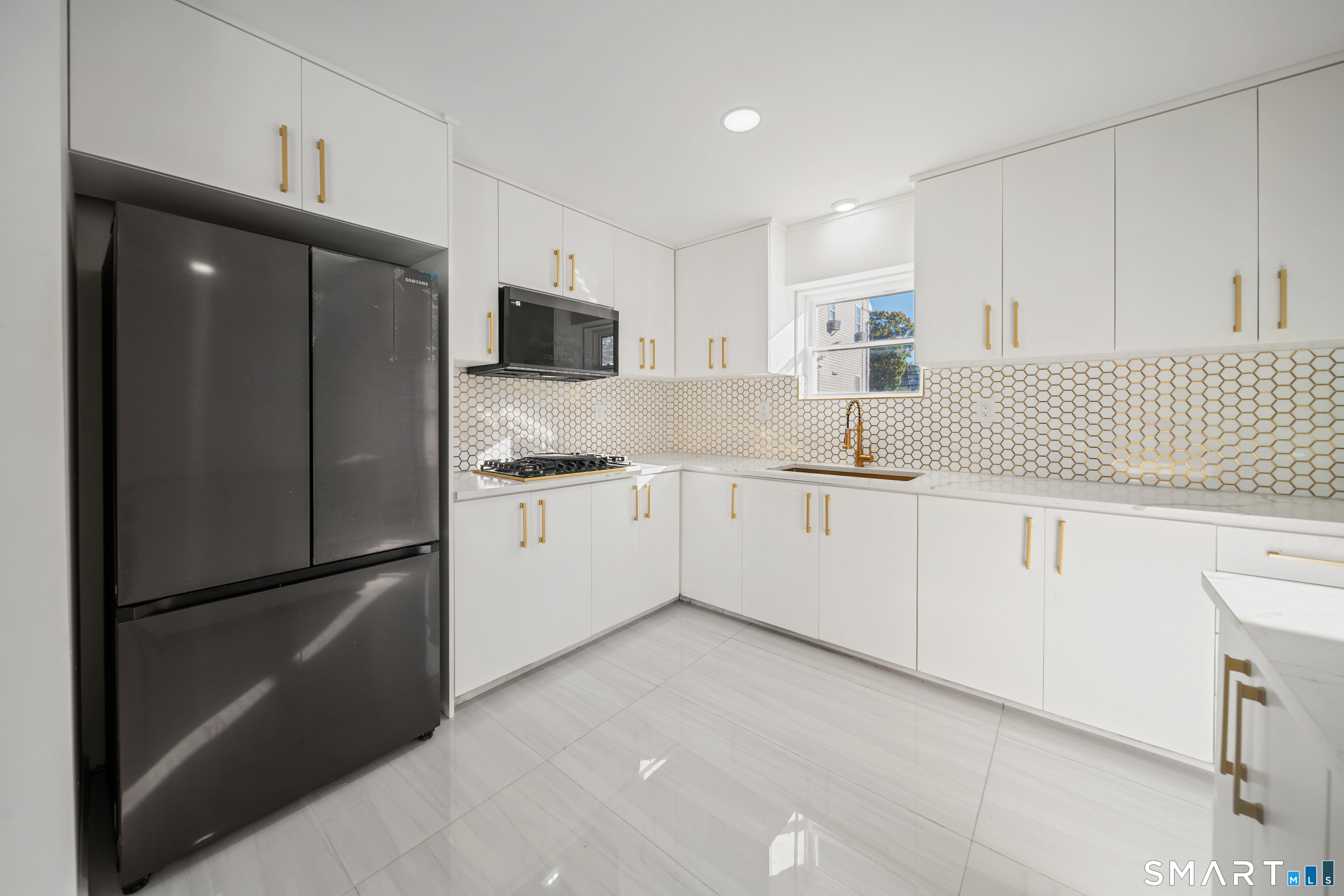 1660 Reservoir Avenue Unit #1 photo 6