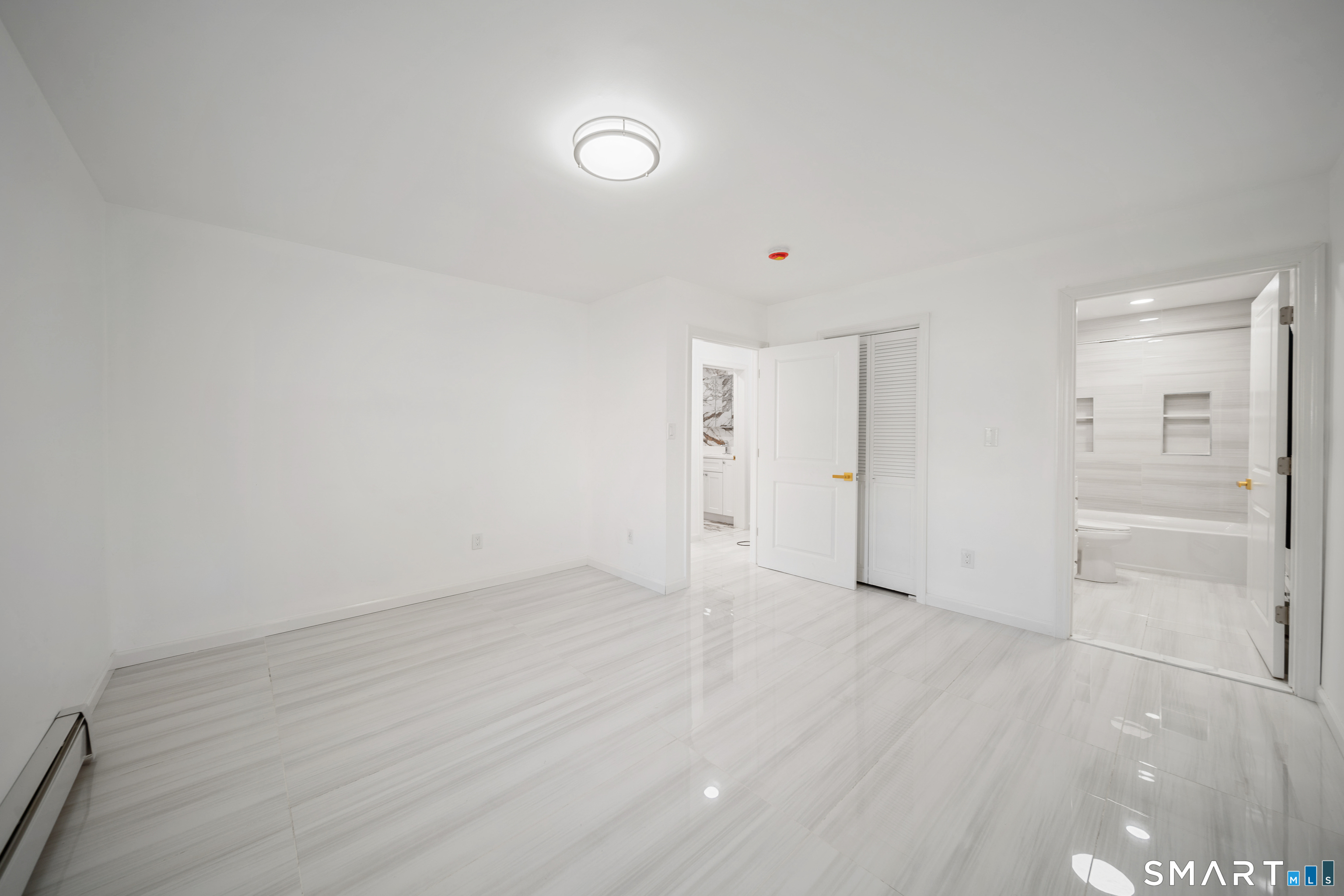 1660 Reservoir Avenue Unit #1 photo 20