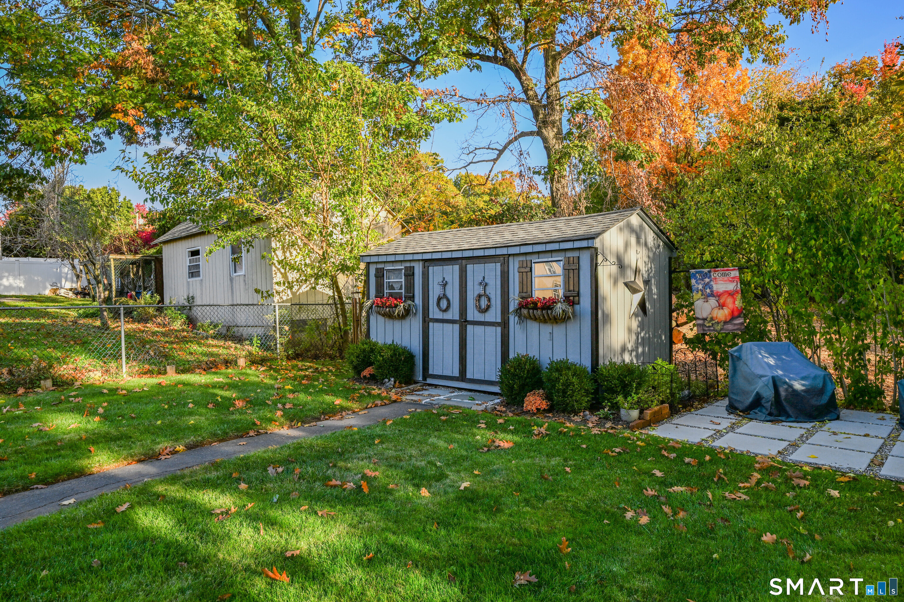 24 Dean Drive photo 31