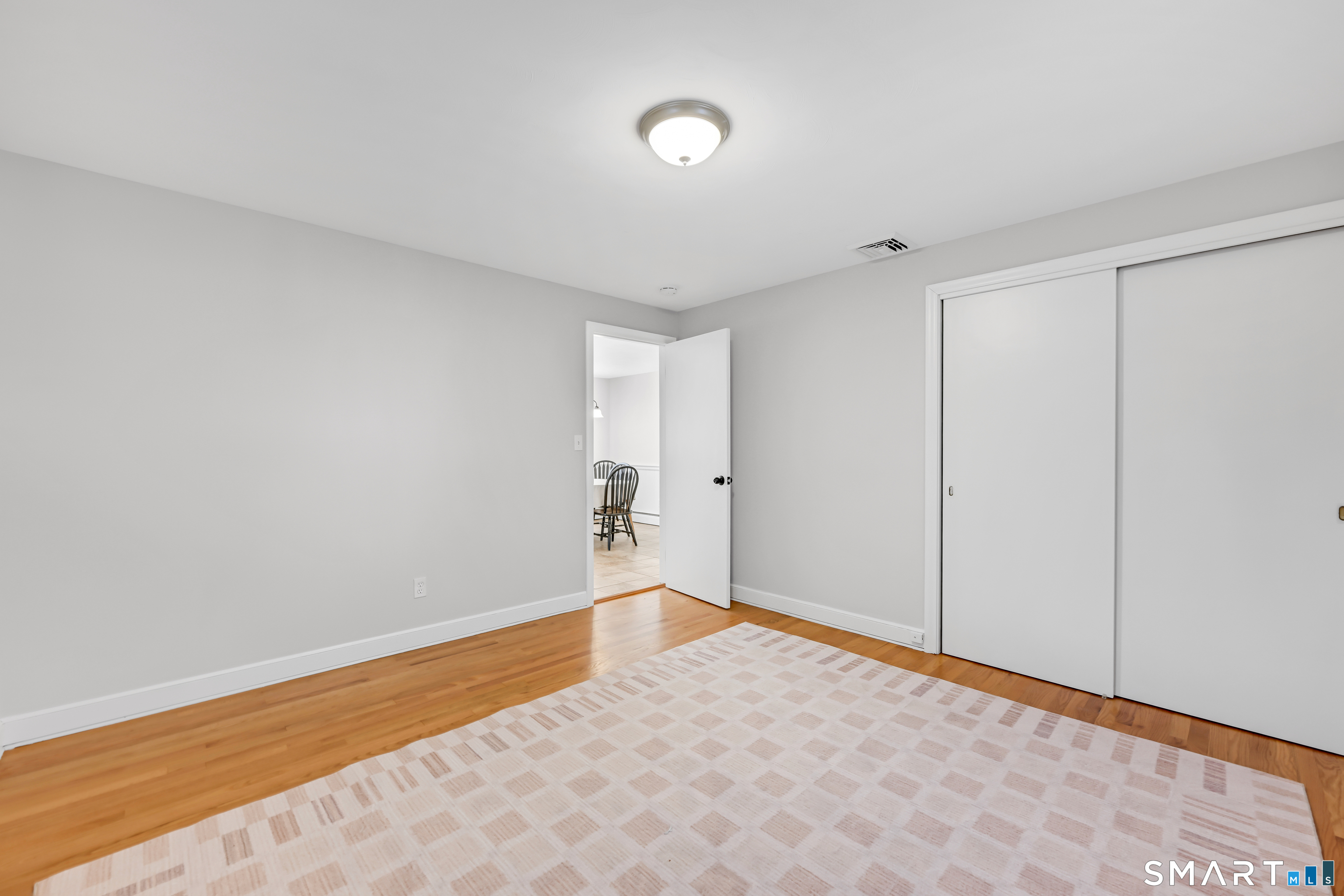 24 Dean Drive photo 23