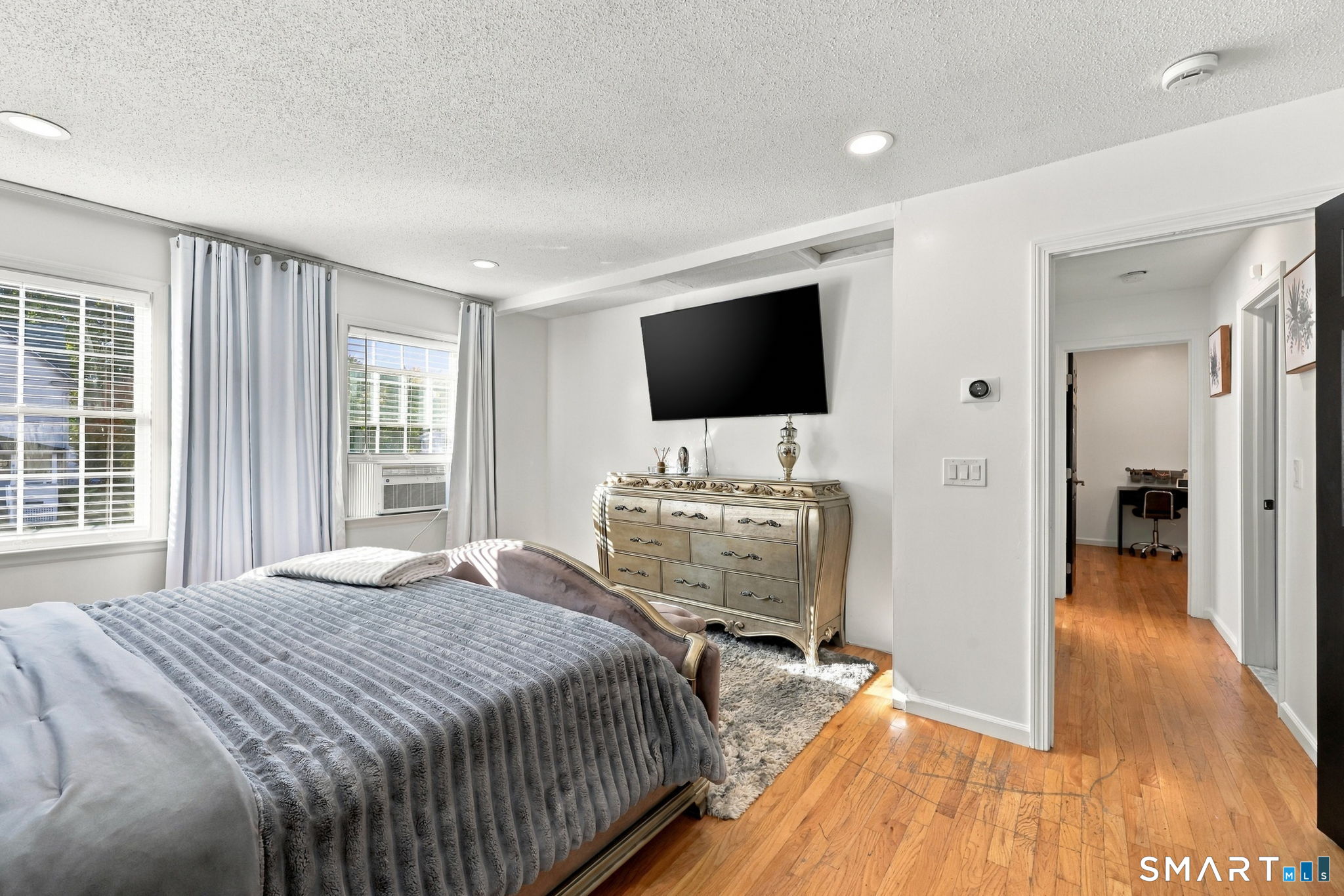 119 Woodland Street photo 17
